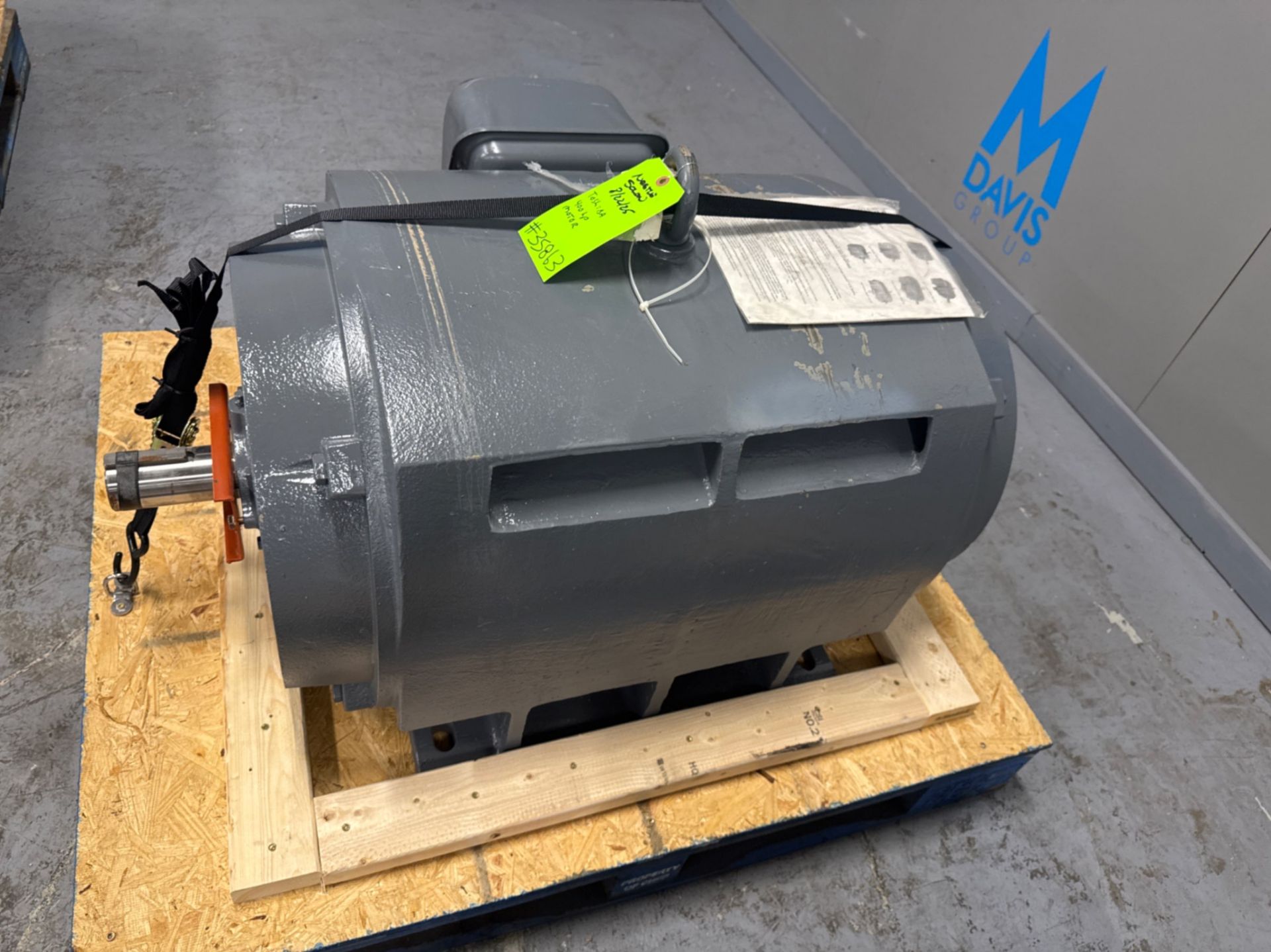 TOSHIBA 400 HP MOTOR - Image 2 of 6