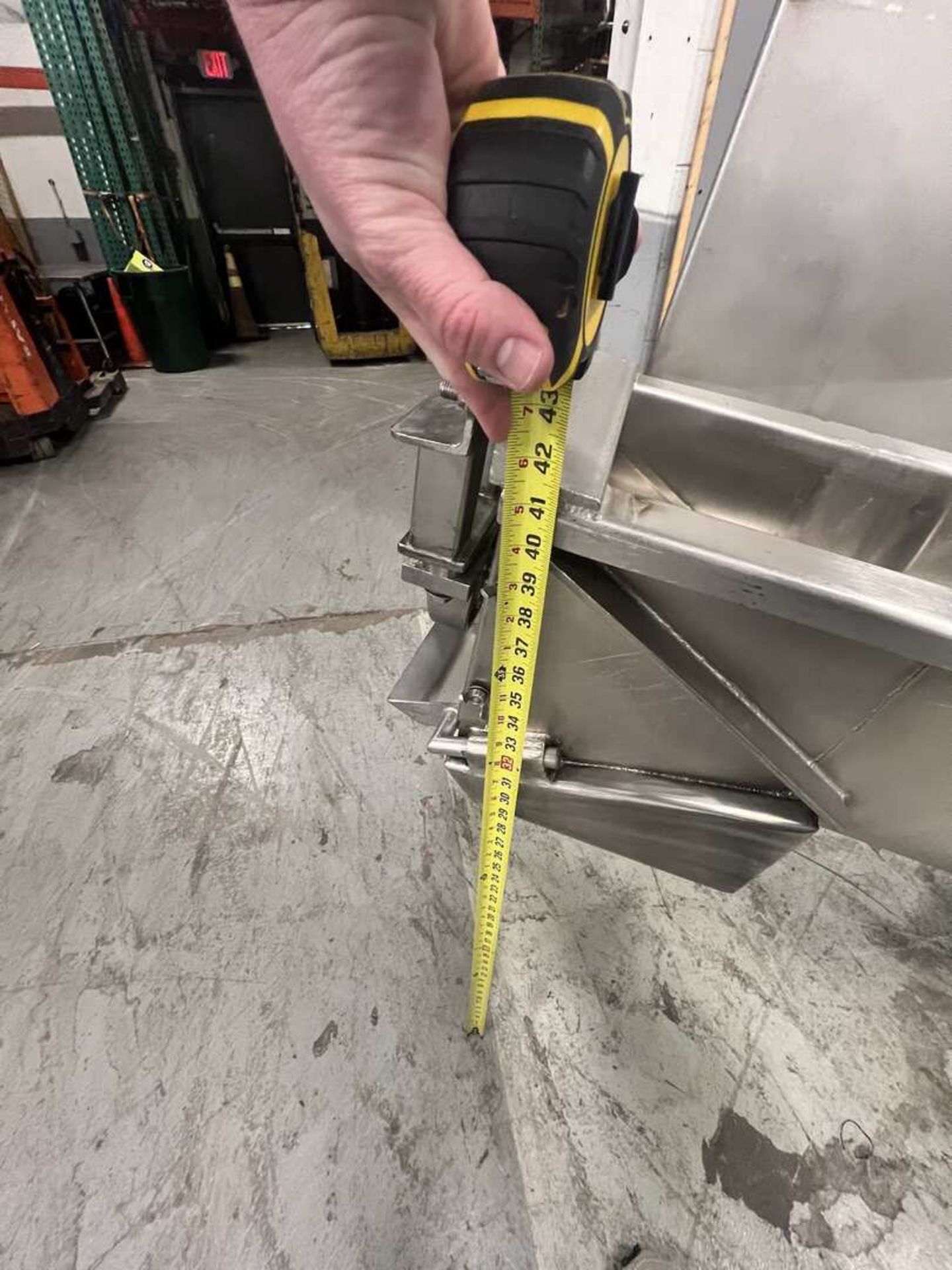 MTC 13 FT L PORTABLE INCLINED S/S AUGER CONVEYOR / HOPPER - Image 23 of 30