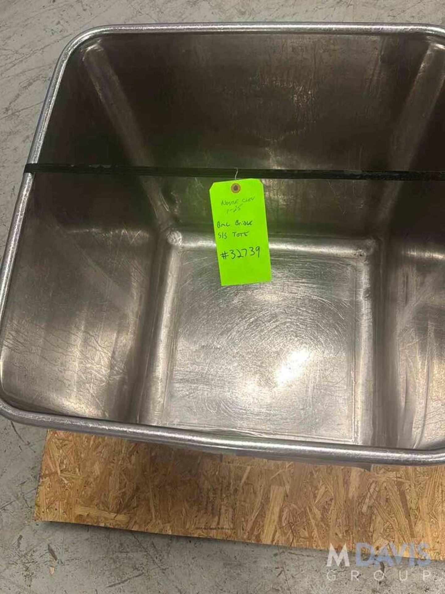 BMC BRIDGE S/S DUMP BUGGY - Image 2 of 7