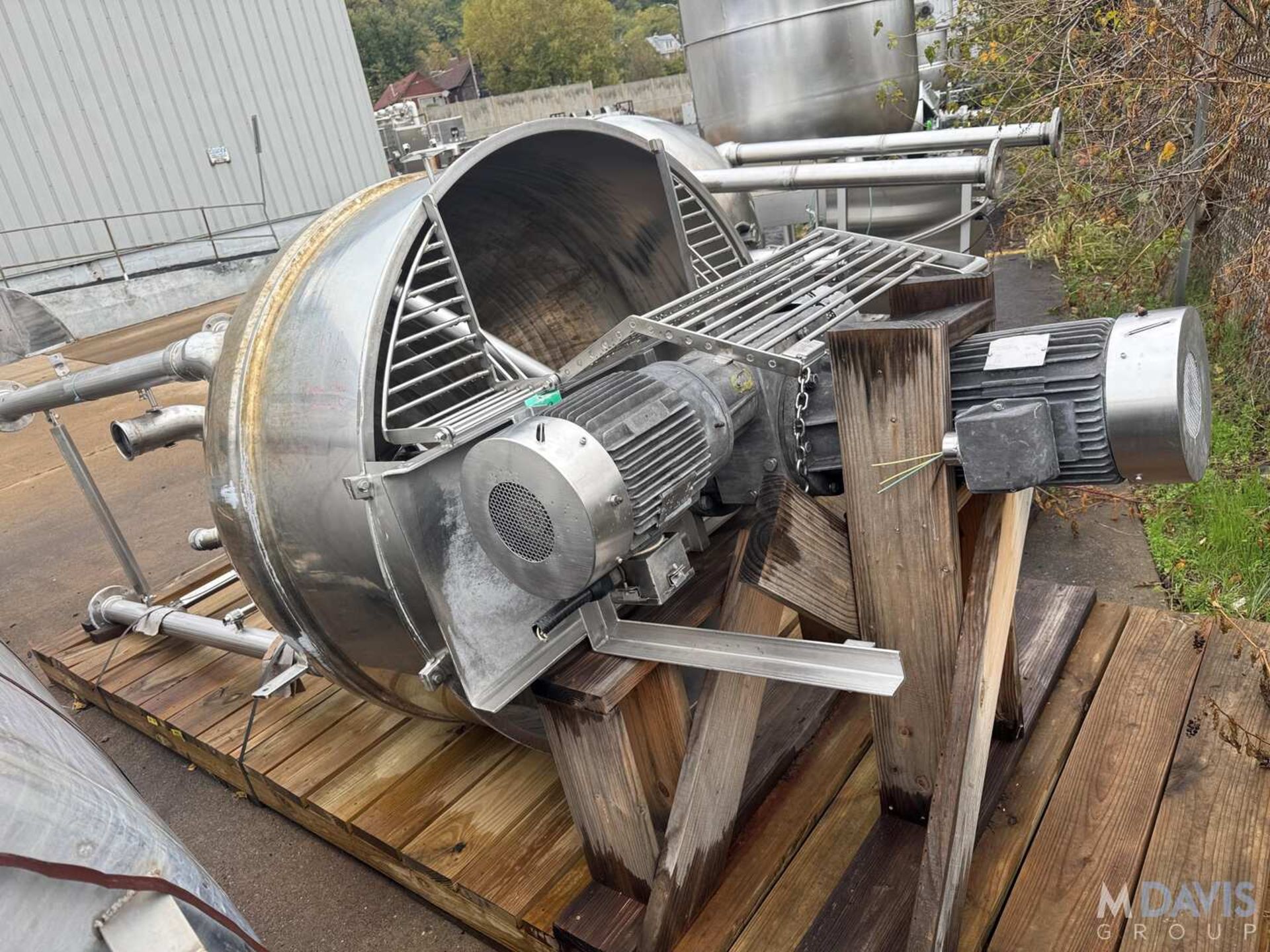 GROEN 300 GAL. DOUBLE MOTION JACKETED S/S KETTLE - Image 6 of 10