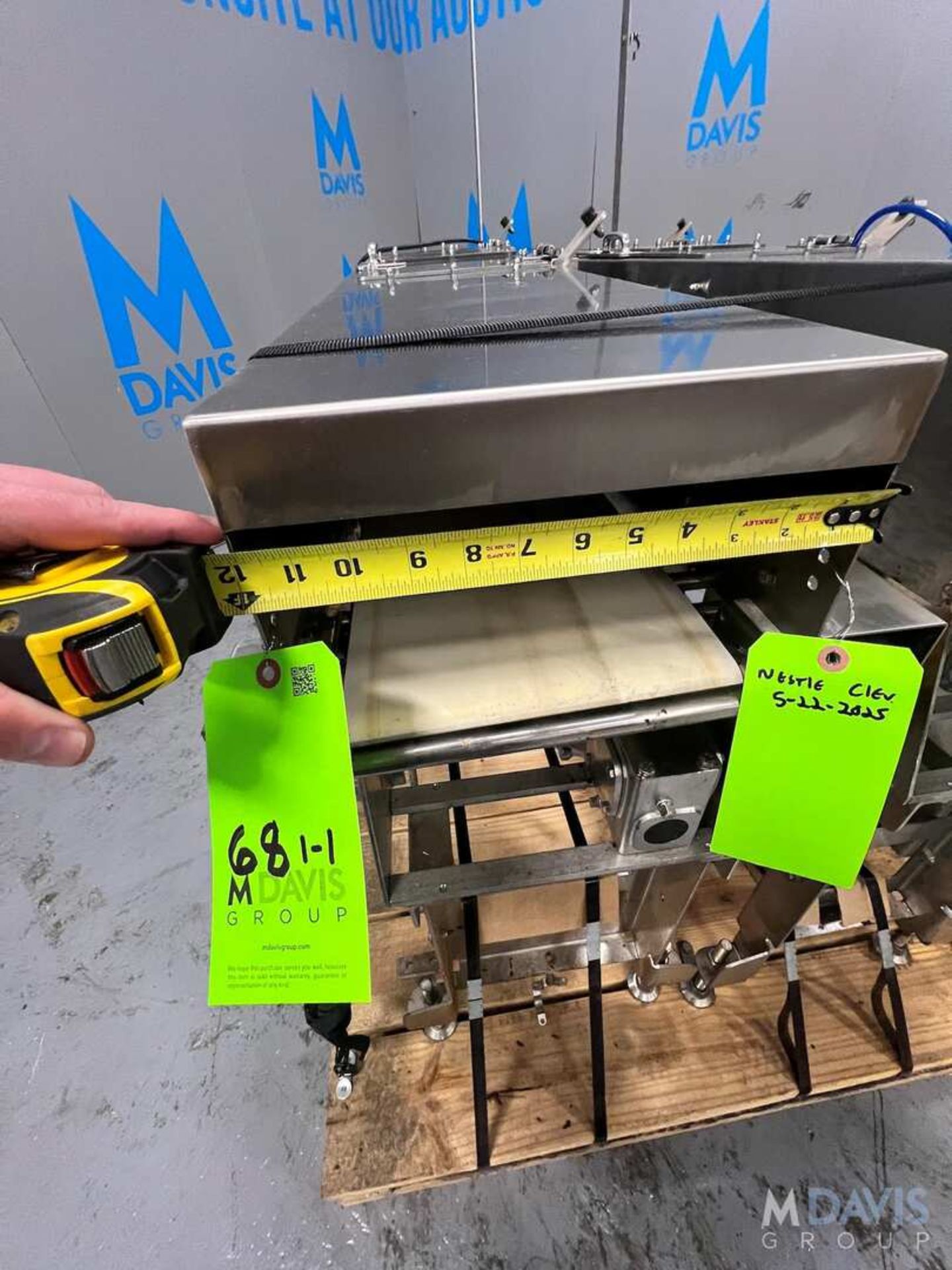 S/S CONVEYOR WITH LENZE AC TECH VARIABLE SPEED CONTROLLER, APPROX. 80 IN. L X 12 IN. W, WITH MARATHO - Image 7 of 12