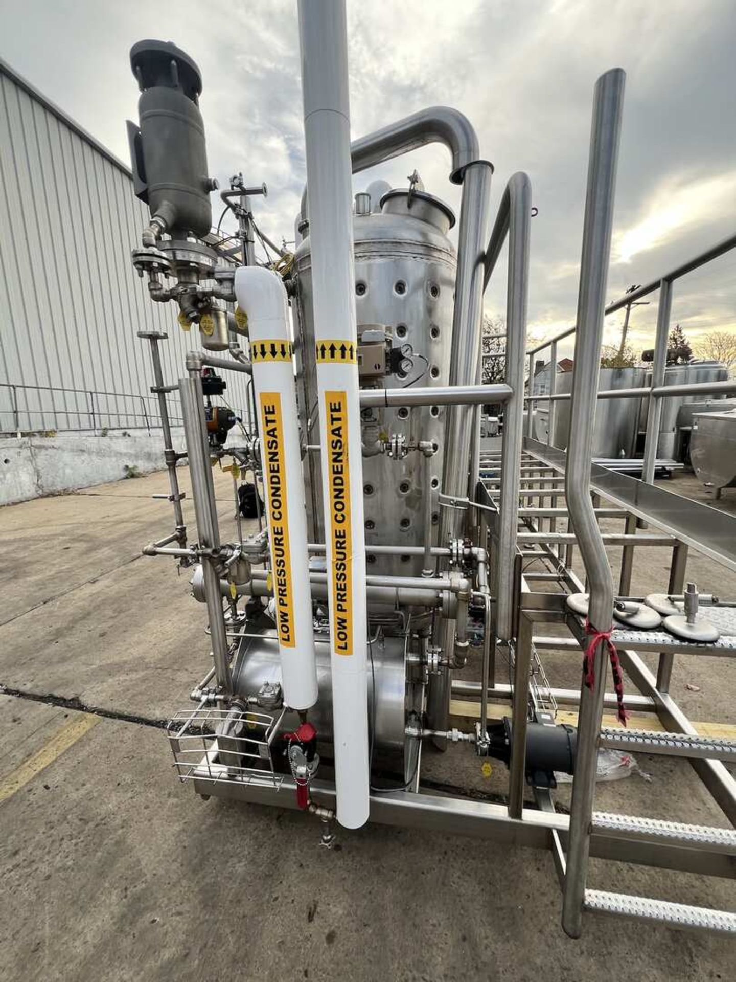 2010 S/S Reactor Skid System with (4) Buckeye Aprox. 200 Gal. Jacketed S/S Tanks - Image 8 of 23