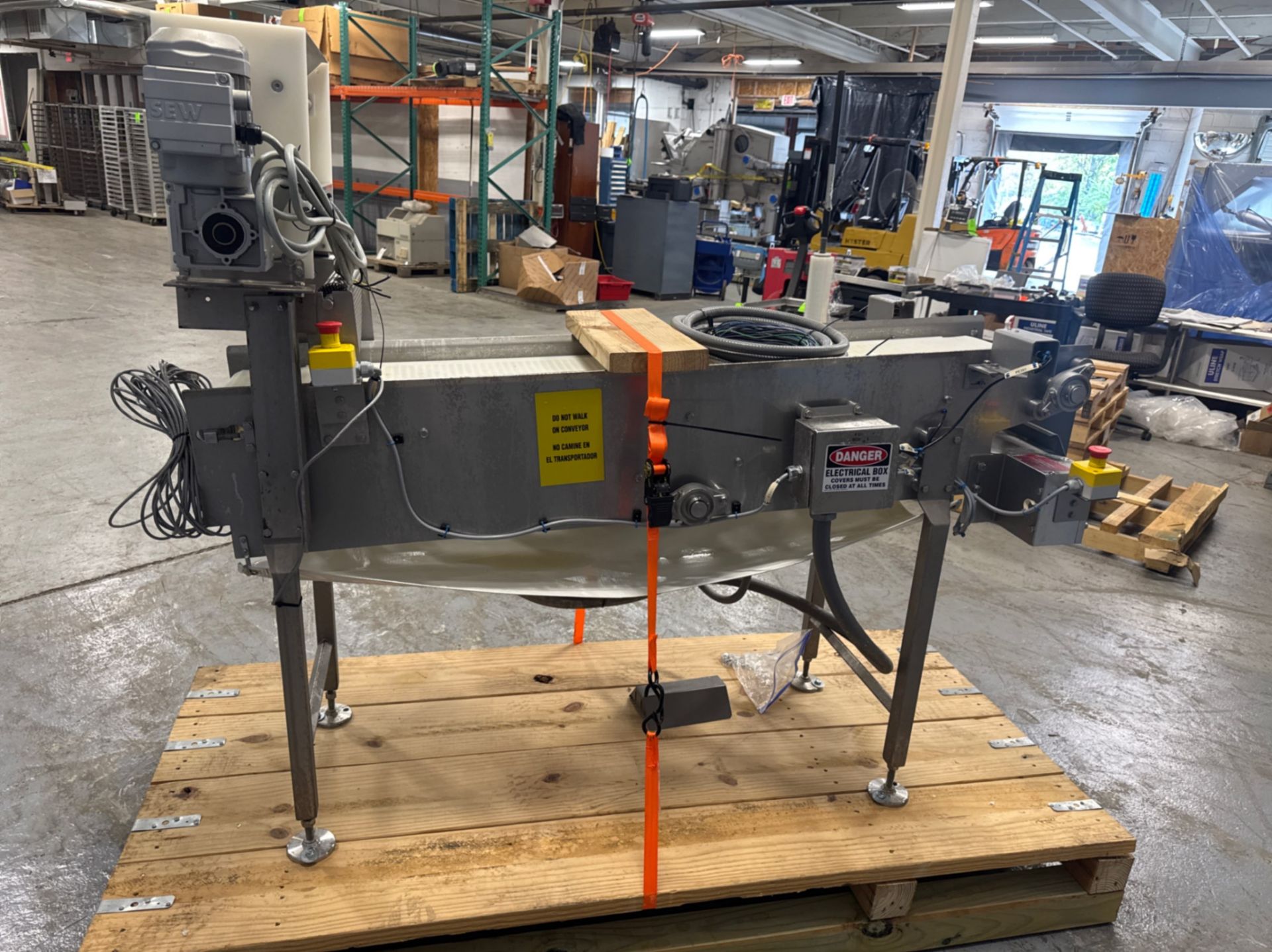 Flour Duster / Conveyor - Image 4 of 9