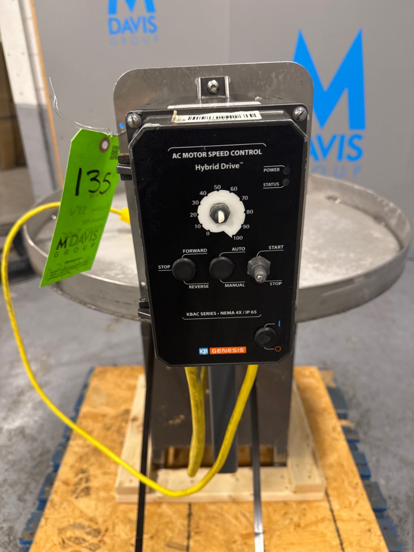 CUSTOM 33 W X 29 H CONVEYOR ROUND ACCUMULATION TABLE - Image 6 of 6