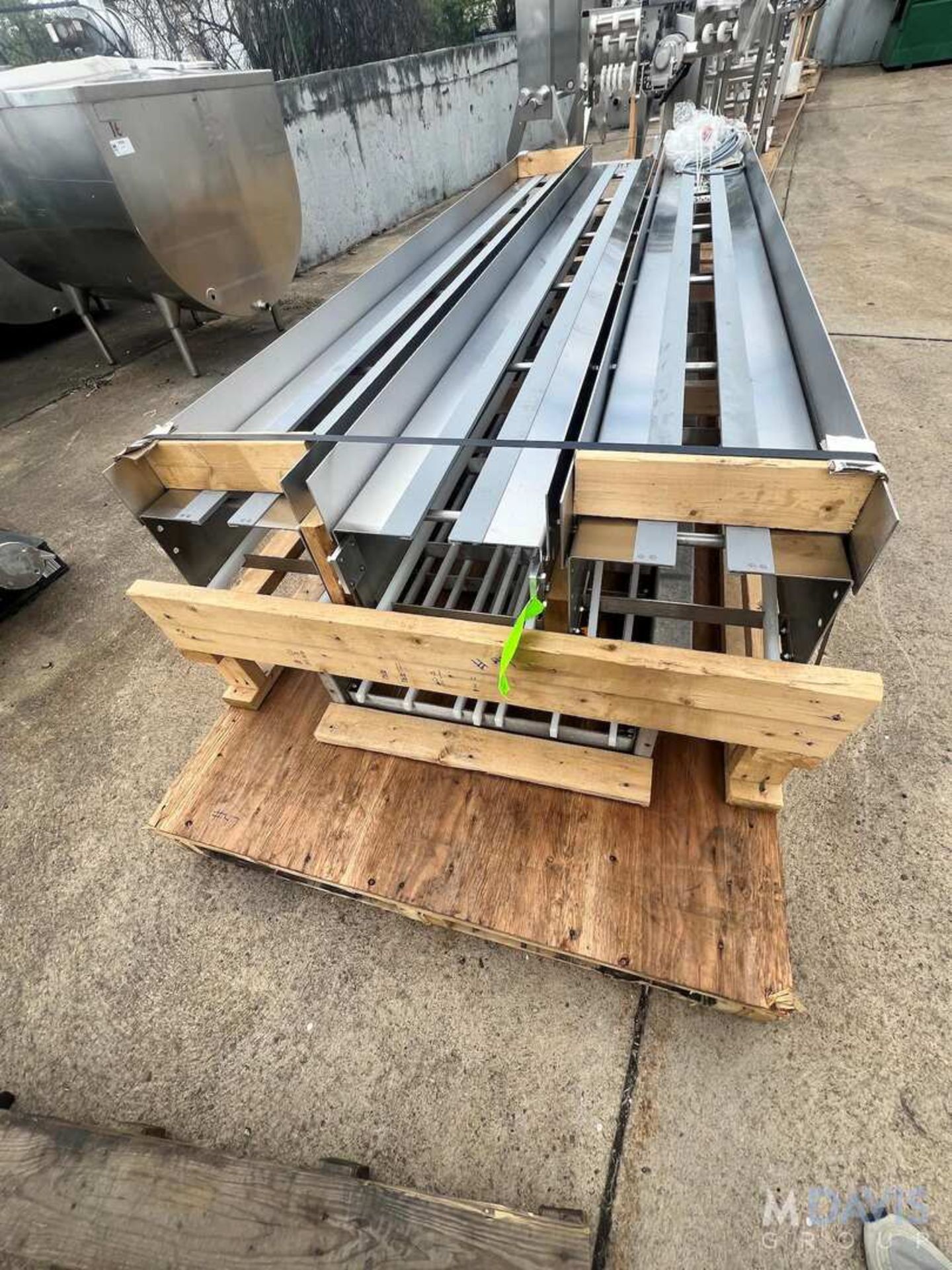 S/S CONVEYOR (INVENTORY # ) (LOCATED @ MDG SHOWROOM - PITTSBURGH, PA) (RIGGING, HANDLING, LOADING - Image 2 of 7