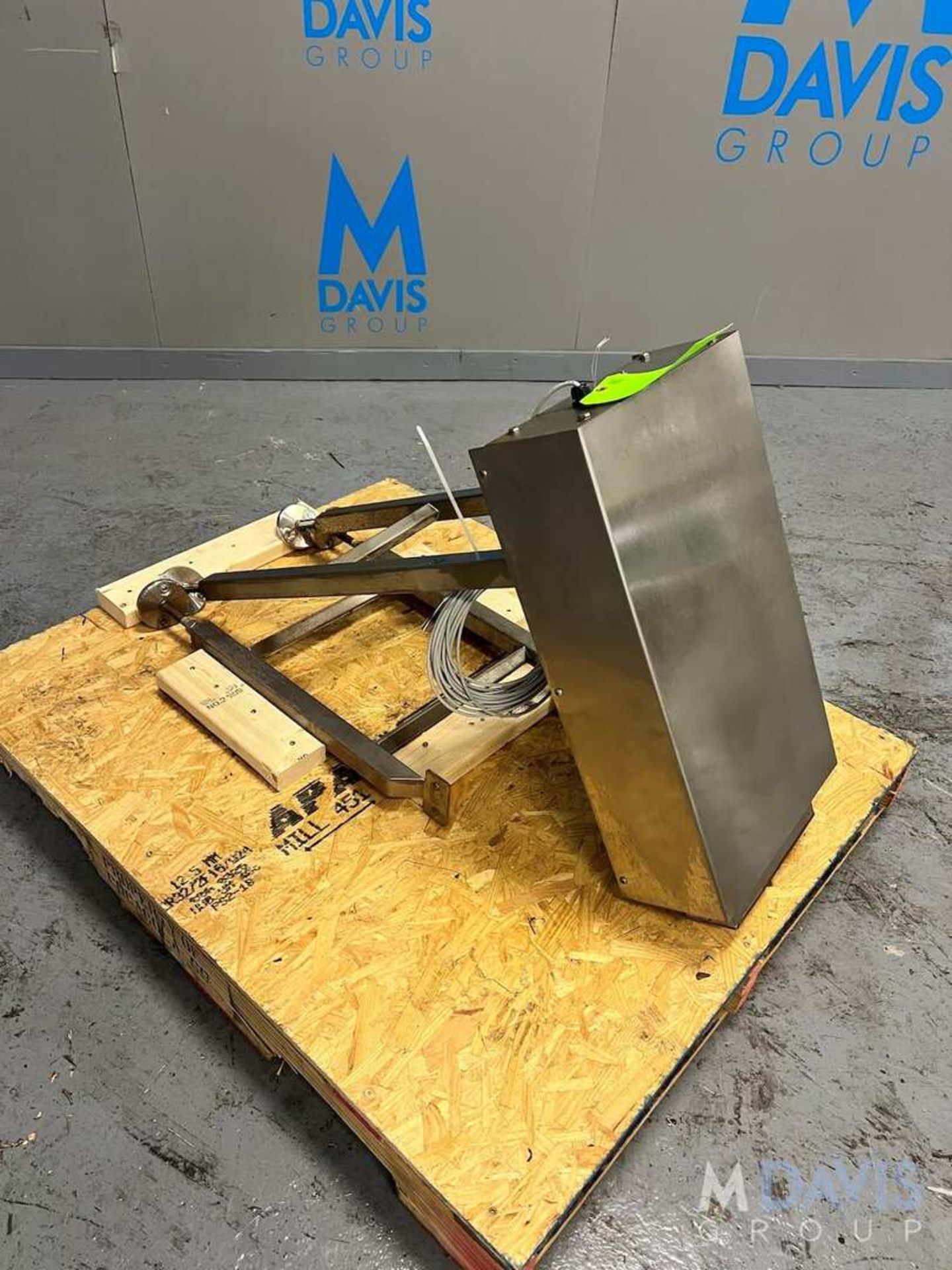 BOSTON CONVEYOR AND AUTOMATION CONVEYOR WITH PRODUCT PUSHER (REJECT STATION?), WESTINGHOUSE TECO ALL - Image 14 of 19