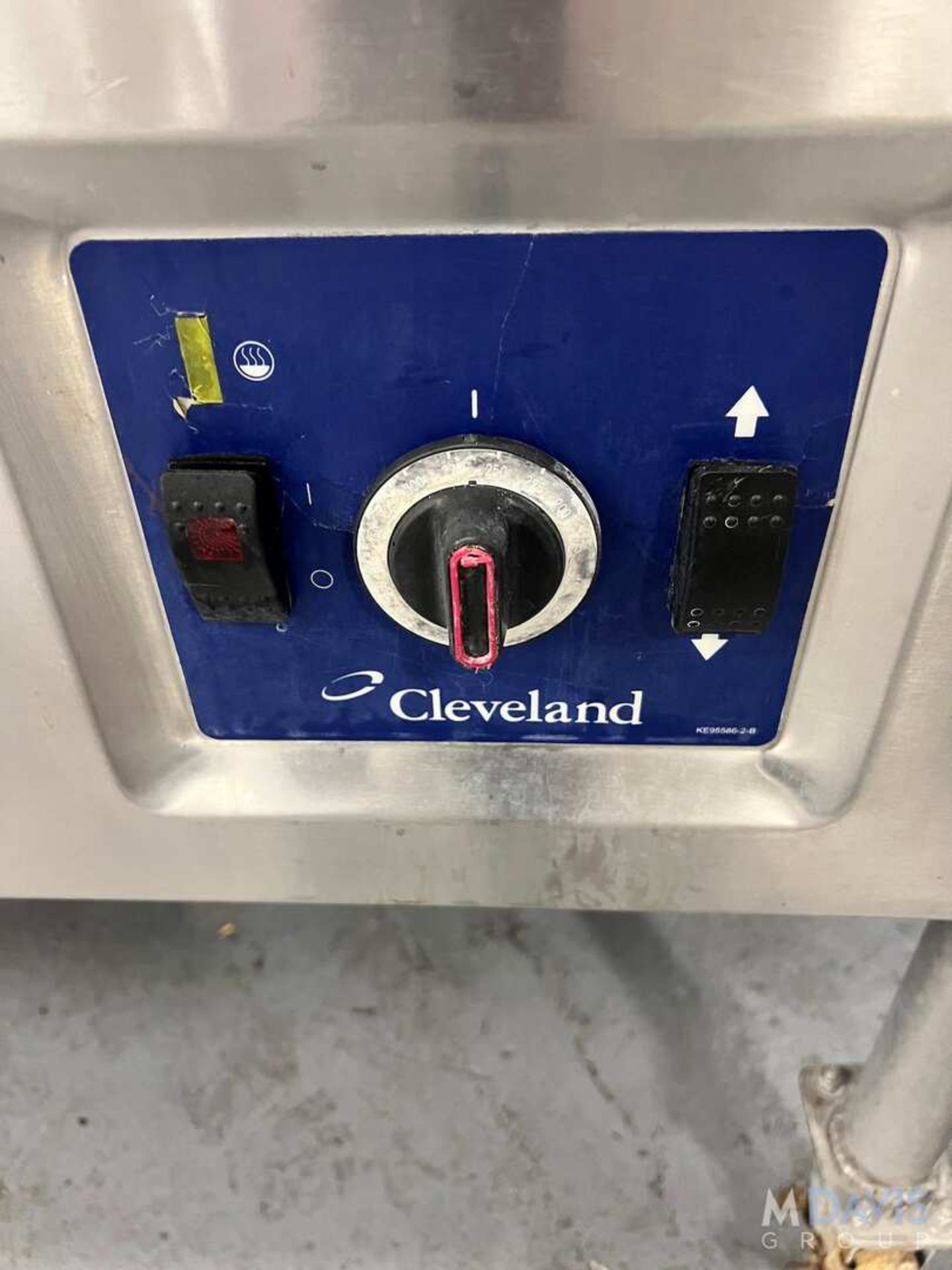 CLEVELAND TILT SKILLET / BRAISING PAN (INVENTORY # ) (LOCATED @ MDG SHOWROOM - PITTSBURGH, PA) (RI - Image 3 of 5