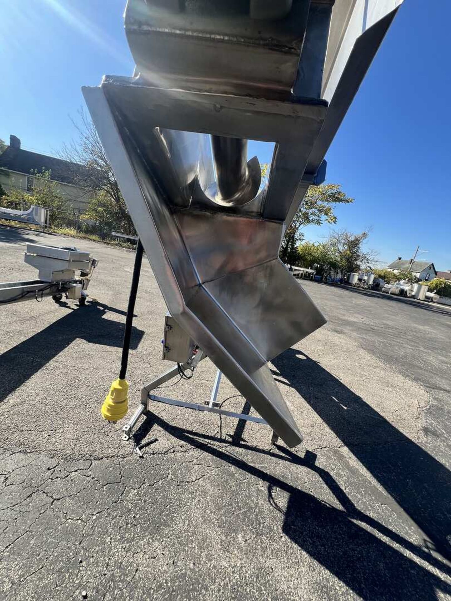 13 FT L PORTABLE INCLINED S/S AUGER CONVEYOR - Image 10 of 28