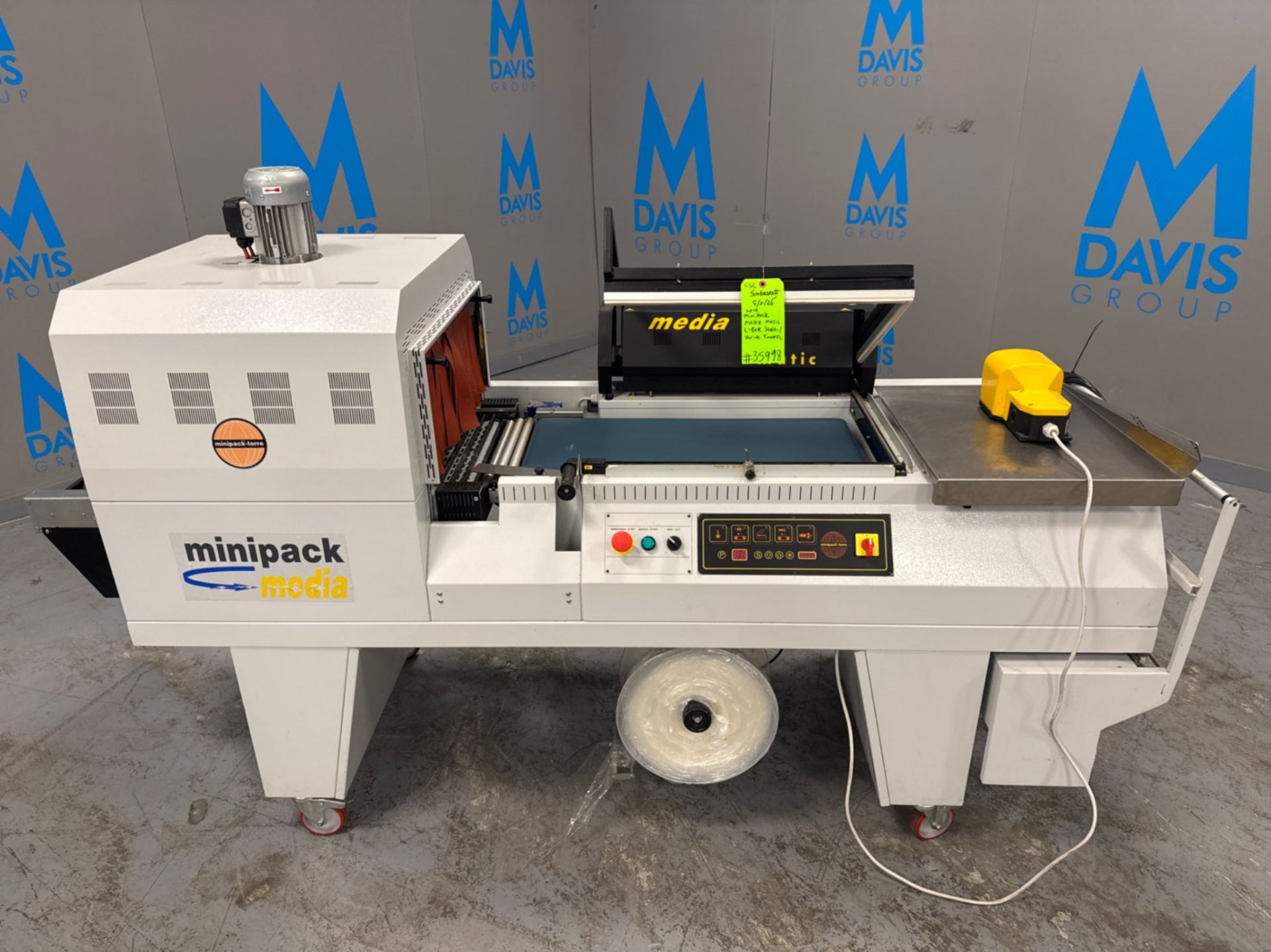 Minipack Media Matic L-Bar Sealer / Shrink Tunnel