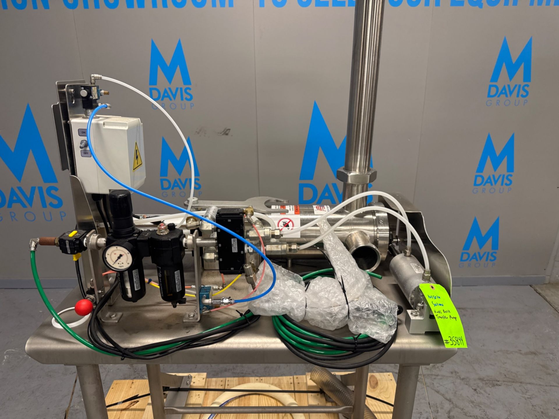 HINDS BOCK TRANSFER PUMP - Image 2 of 7