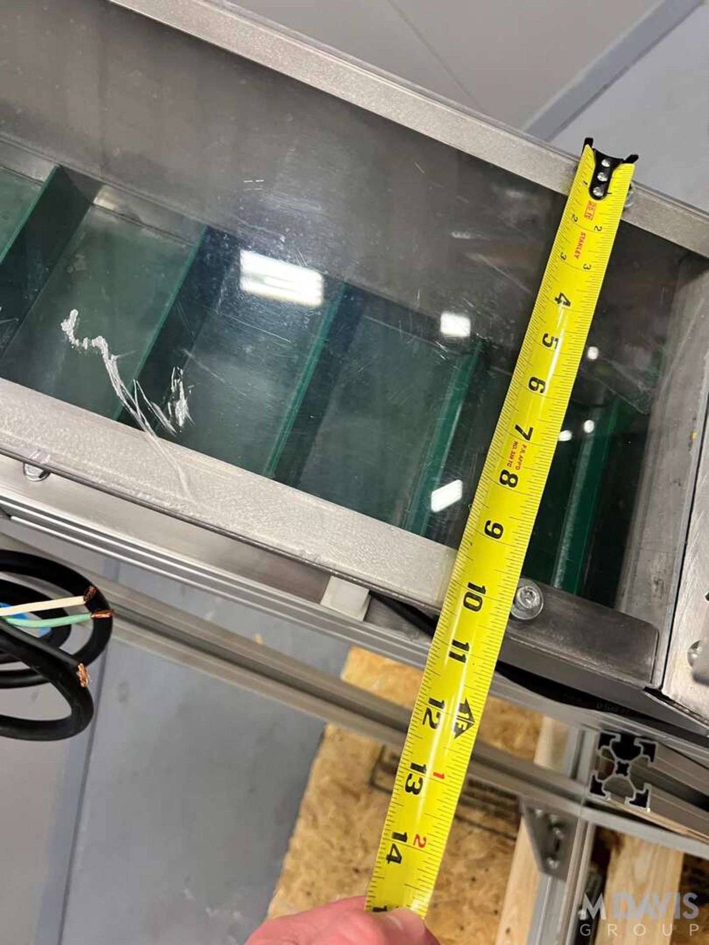 BOTTLE HOPPER WITH CLEATED ELEVATING CONVEYOR, MODEL ELEVATORE NE 80 HC 900 HS 1715, S/N 9906125, LE - Image 13 of 19