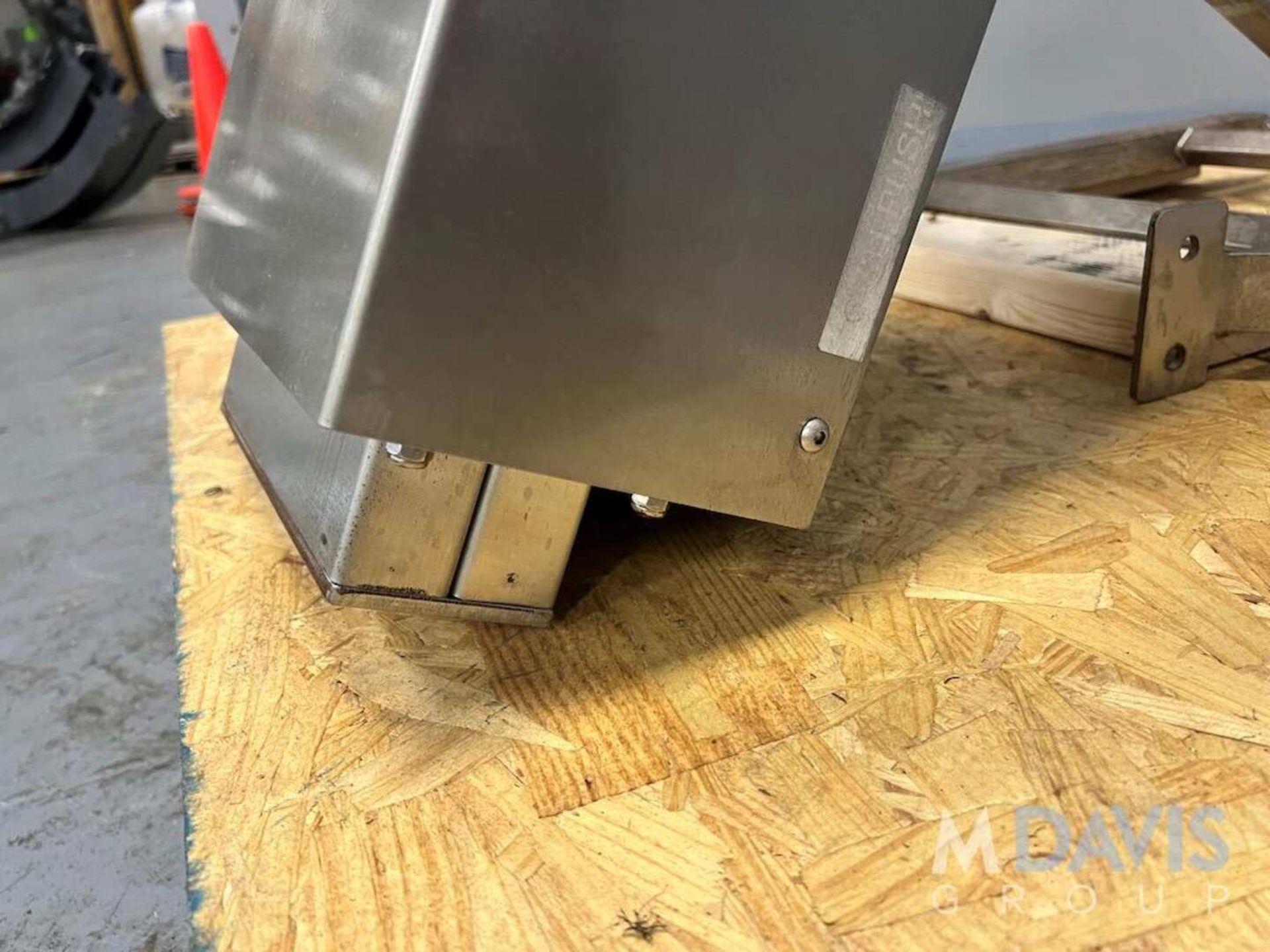 BOSTON CONVEYOR AND AUTOMATION CONVEYOR WITH PRODUCT PUSHER (REJECT STATION?), WESTINGHOUSE TECO ALL - Image 17 of 19