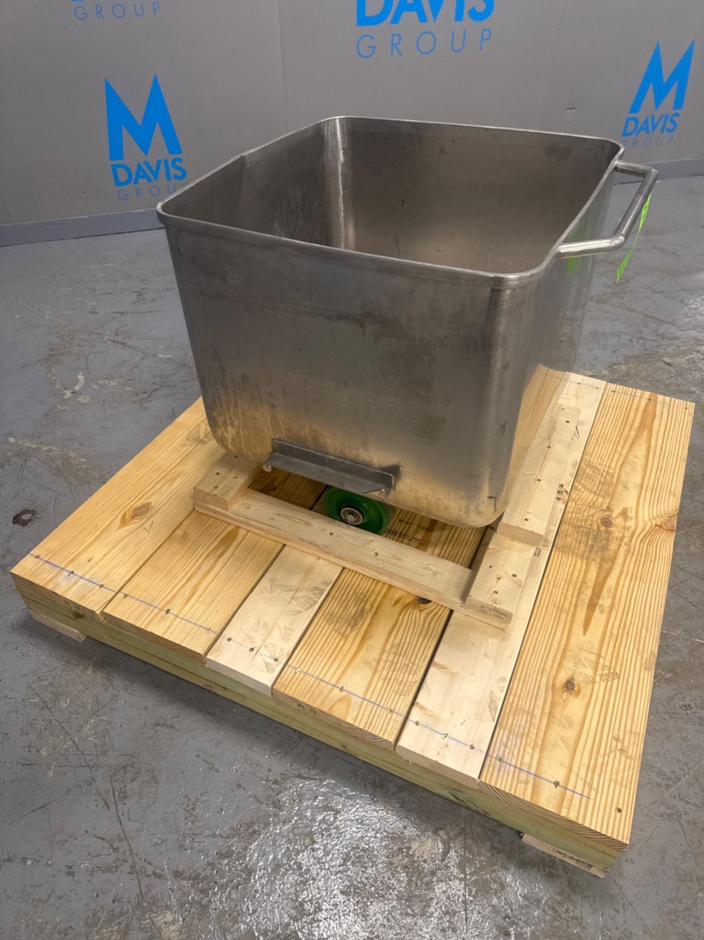 S/S Portable Tote - Image 5 of 5