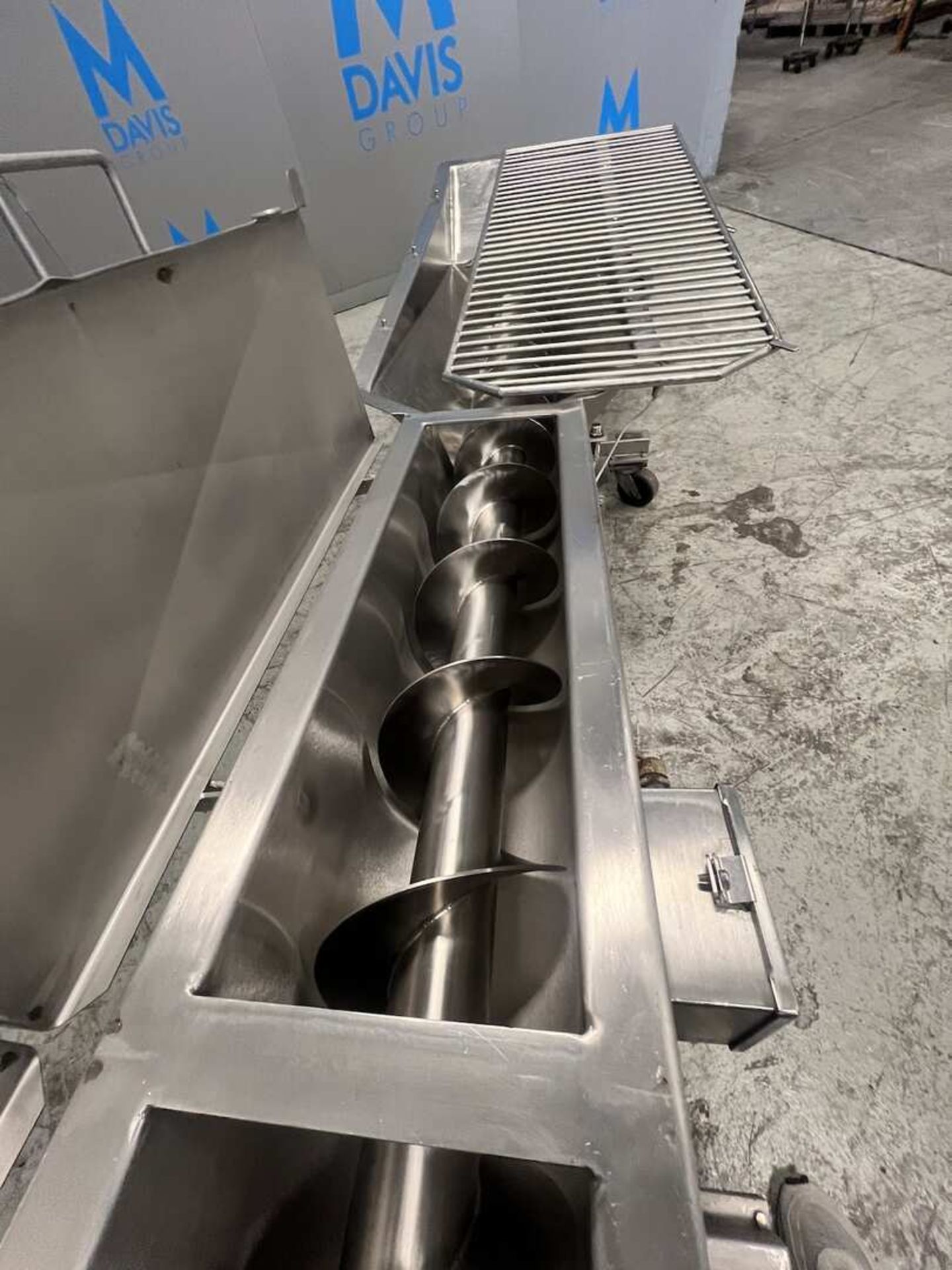 MTC 13 FT L PORTABLE INCLINED S/S AUGER CONVEYOR / HOPPER - Image 14 of 30