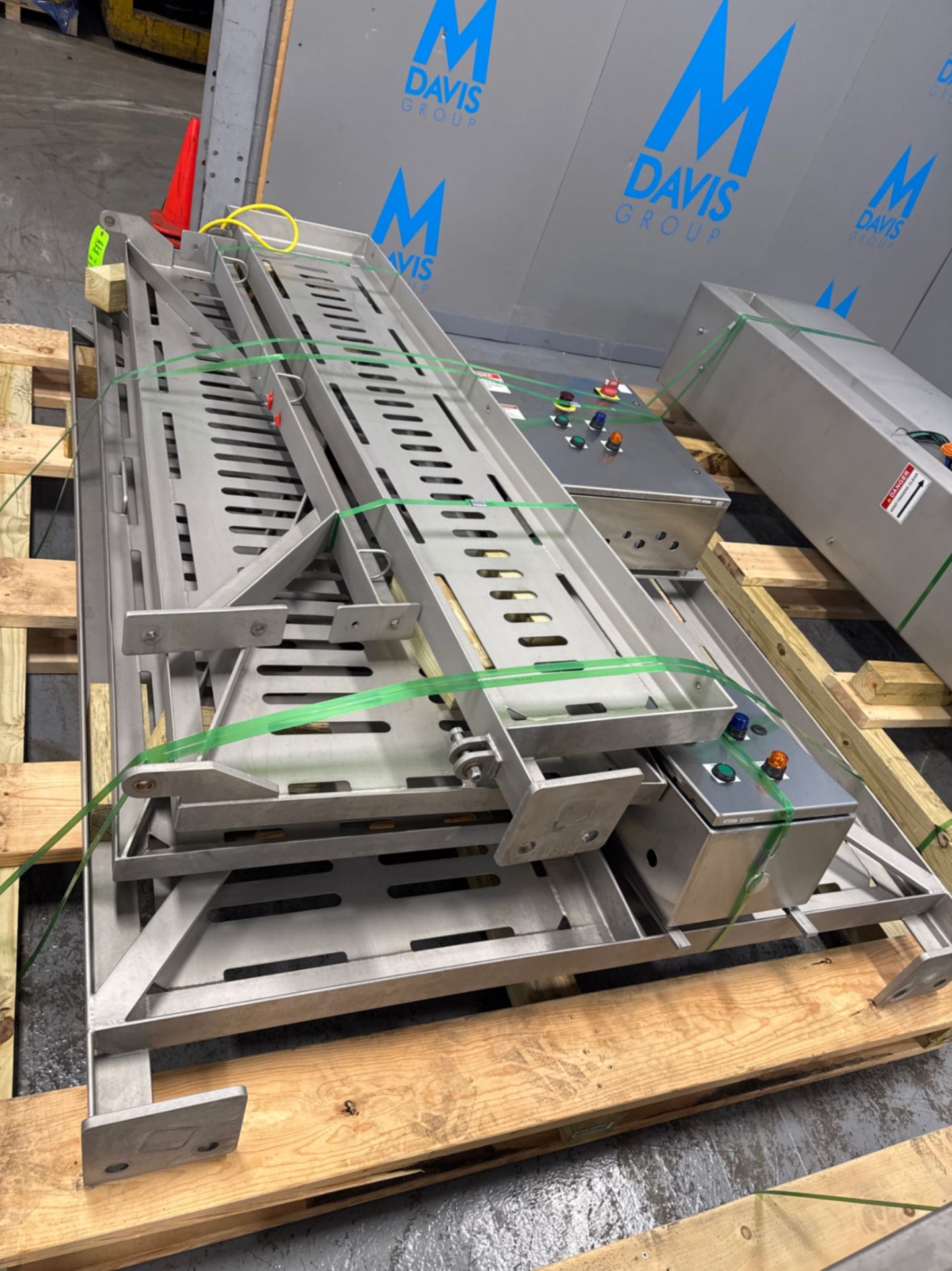 A-ONE VERTICAL S/S CART LIFT / ELEVATOR - Image 10 of 13