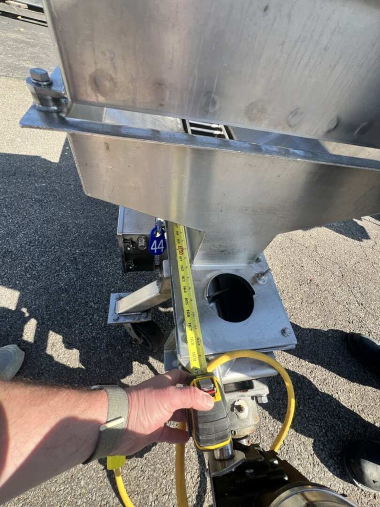 14 FT L PORTABLE INCLINED S/S AUGER CONVEYOR - Image 15 of 27