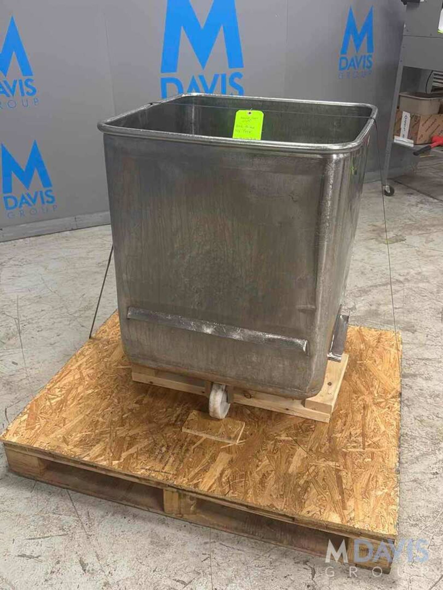 BMC BRIDGE S/S DUMP BUGGY - Image 3 of 7