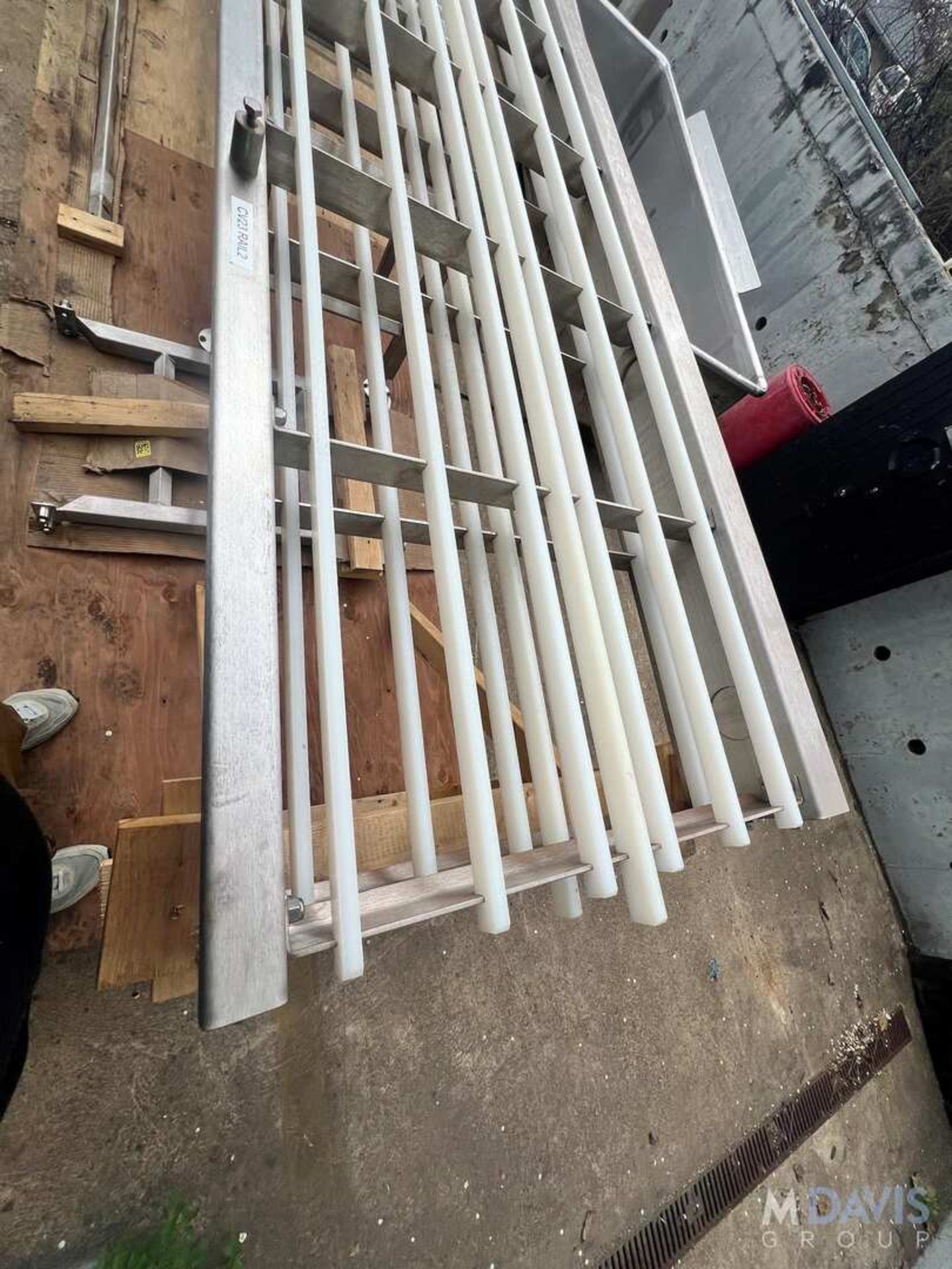 NEW BOSTON CONVEYOR AND AUTOMOTION S/S CONVEYOR WITH SWITCH, APPROX. 203 IN. L X 30 IN. W (INVENTO - Image 6 of 16