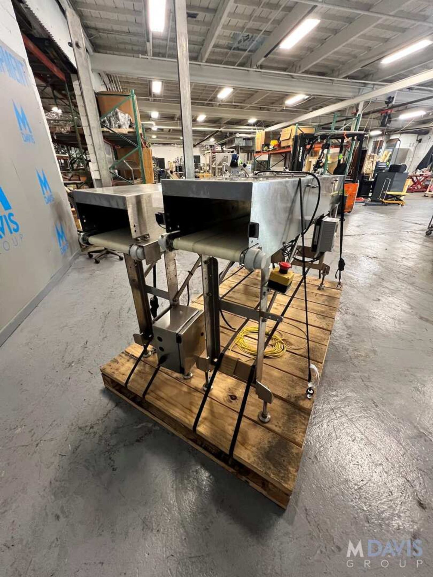 S/S CONVEYOR WITH LENZE AC TECH VARIABLE SPEED CONTROLLER, APPROX. 80 IN. L X 12 IN. W, WITH MARATHO - Image 6 of 12