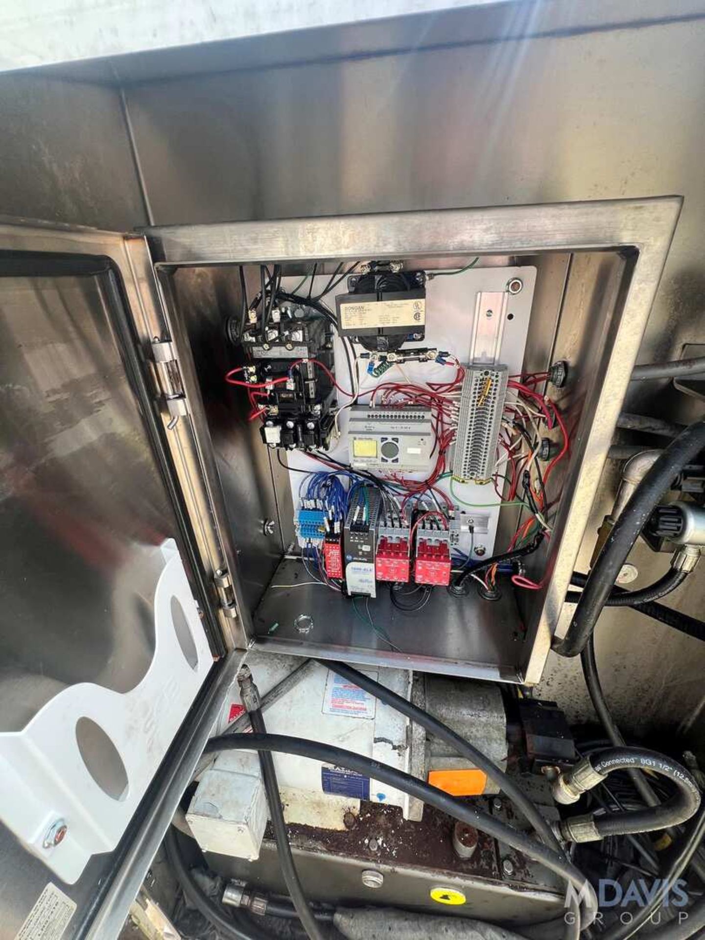 TUBAR HYDRAULIC DUMPER (INVENTORY # ) (LOCATED @ MDG SHOWROOM - PITTSBURGH, PA) (LOCATED @ MDG SHOW - Image 9 of 13