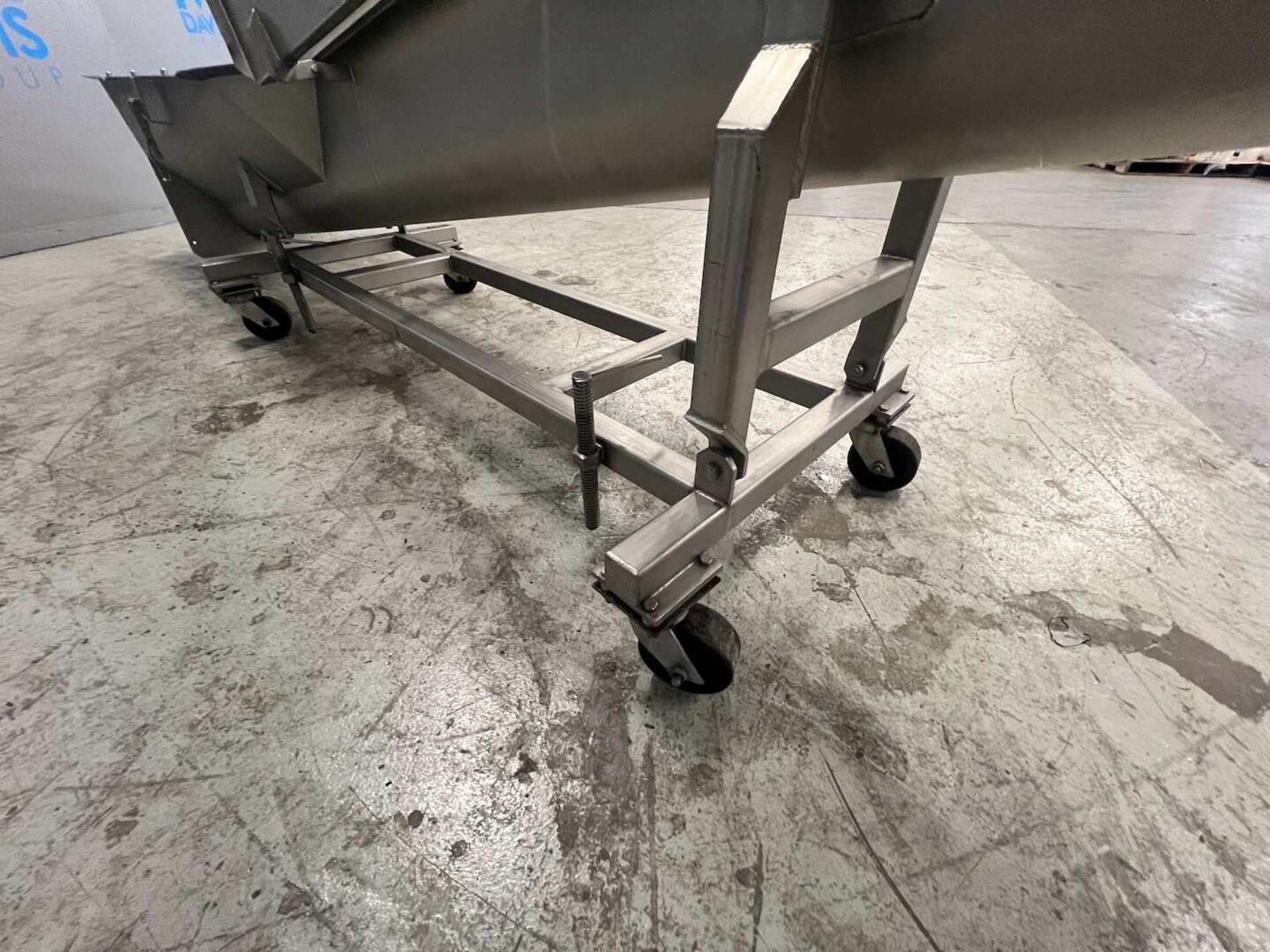 MTC 13 FT L PORTABLE INCLINED S/S AUGER CONVEYOR / HOPPER - Image 12 of 30