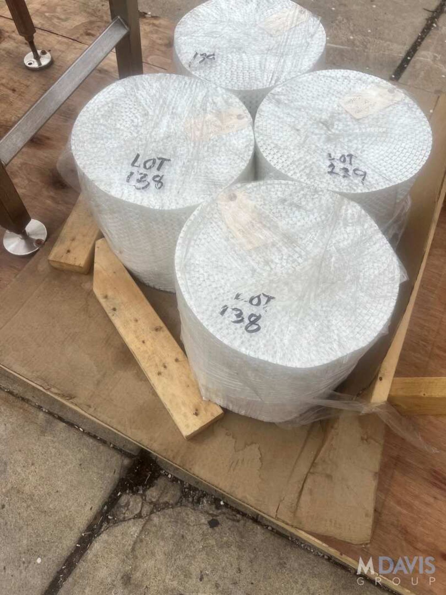 NEW BOSTON CONVEYOR AND AUTOMOTION S/S CONVEYOR WITH SWITCH, APPROX. 203 IN. L X 30 IN. W (INVENTO - Image 12 of 16