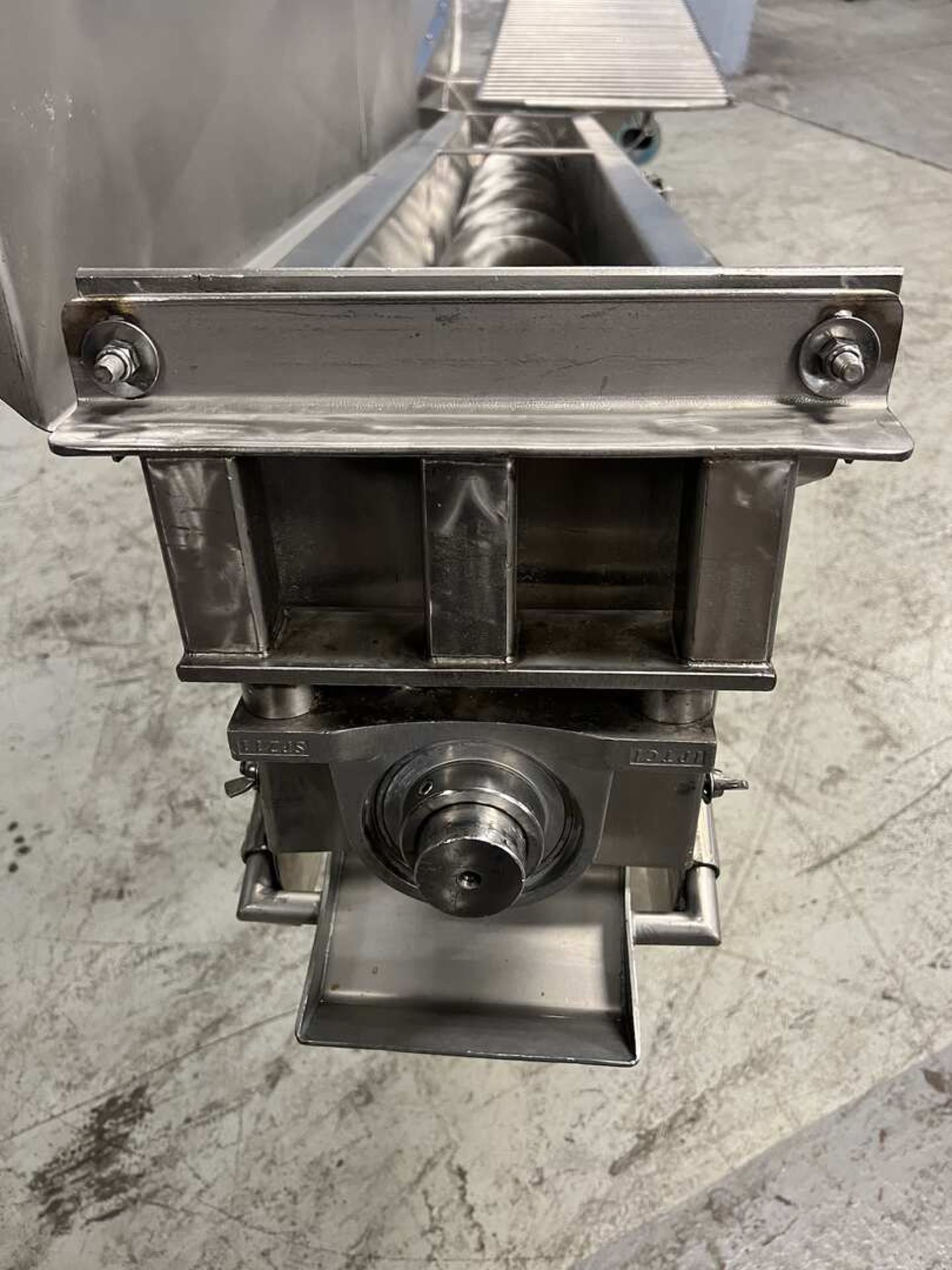 MTC 13 FT L PORTABLE INCLINED S/S AUGER CONVEYOR / HOPPER - Image 6 of 30