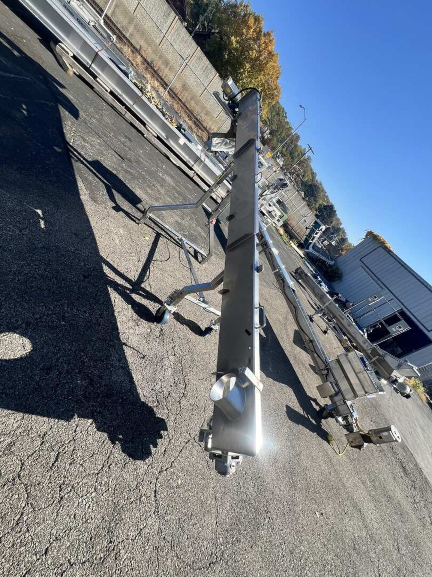 13 FT L PORTABLE INCLINED S/S AUGER CONVEYOR - Image 5 of 28