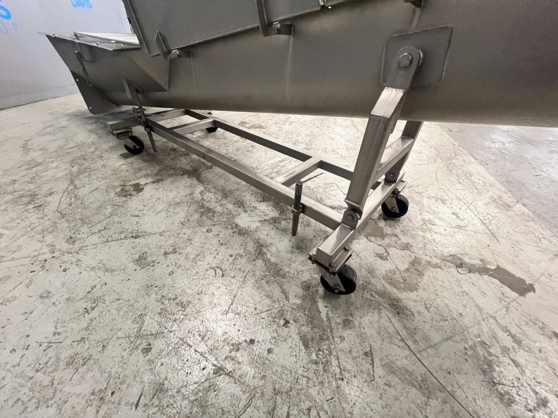 MTC 13 FT L PORTABLE INCLINED S/S AUGER CONVEYOR / HOPPER - Image 11 of 30
