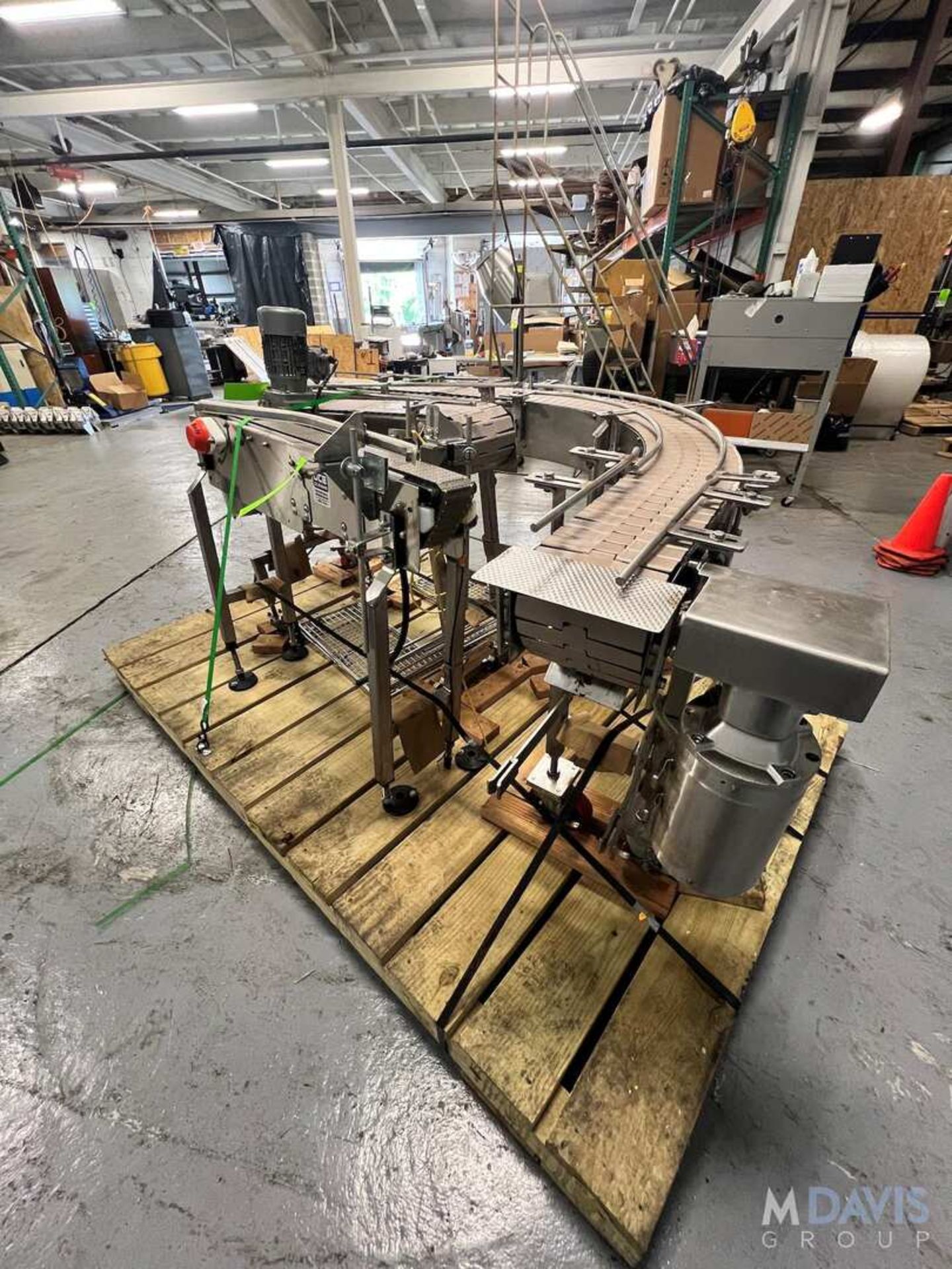 (3) SECTIONS OF CONVEYOR (2) STRAIGHT AND (1) 90 DEGREE, 90 DEGREE APPROX. 90 IN. LX 8 IN. W, STRAI - Image 25 of 25