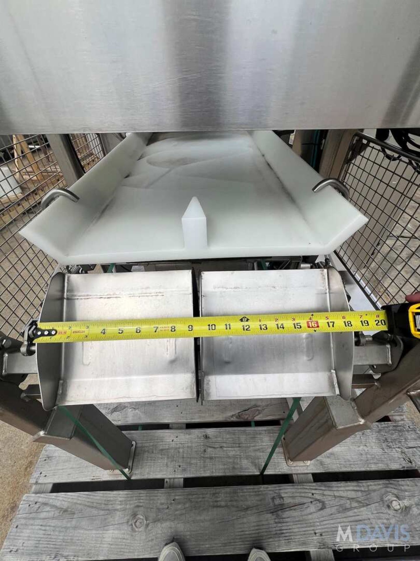 2020 KEY TECHNOLOGIES VIBRATORY CONVEYOR WITH VISION INSPECTION SYSTEM, MODEL SH01-088663, S/N W1134 - Image 14 of 26