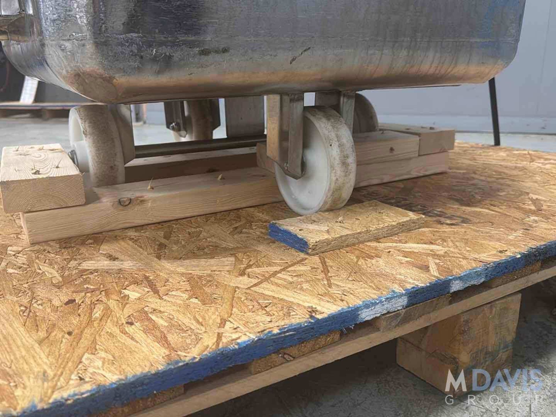 BMC BRIDGE S/S DUMP BUGGY - Image 6 of 7