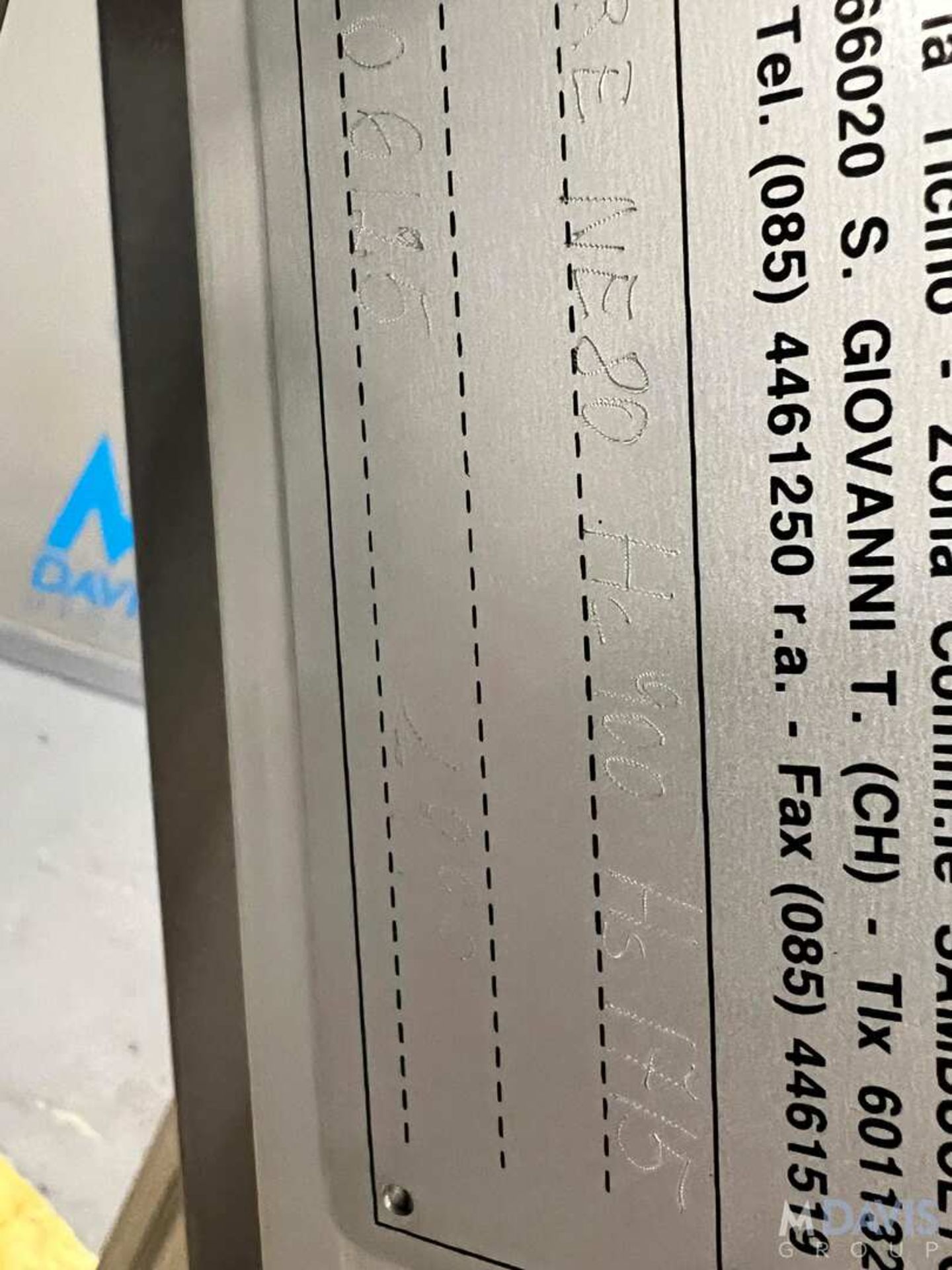 BOTTLE HOPPER WITH CLEATED ELEVATING CONVEYOR, MODEL ELEVATORE NE 80 HC 900 HS 1715, S/N 9906125, LE - Image 12 of 19