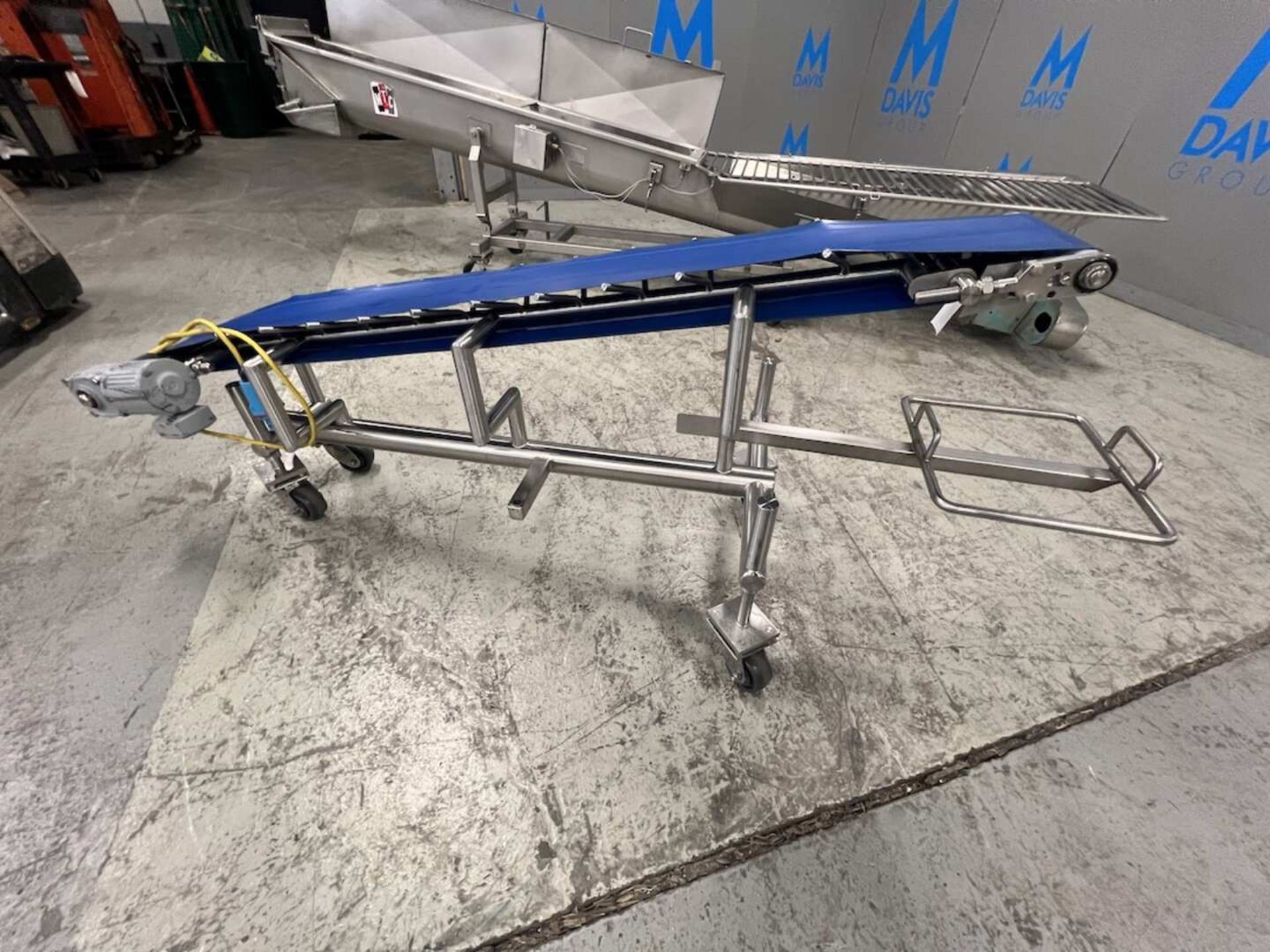 PORTABLE S/S INCLINE BAKERY CONVEYOR - Image 2 of 13