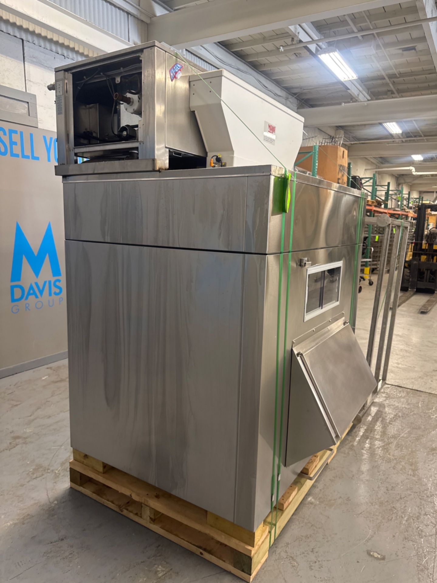 MAJA S/S HIGH CAPACITY FLAKE ICE MACHINE - Image 4 of 9