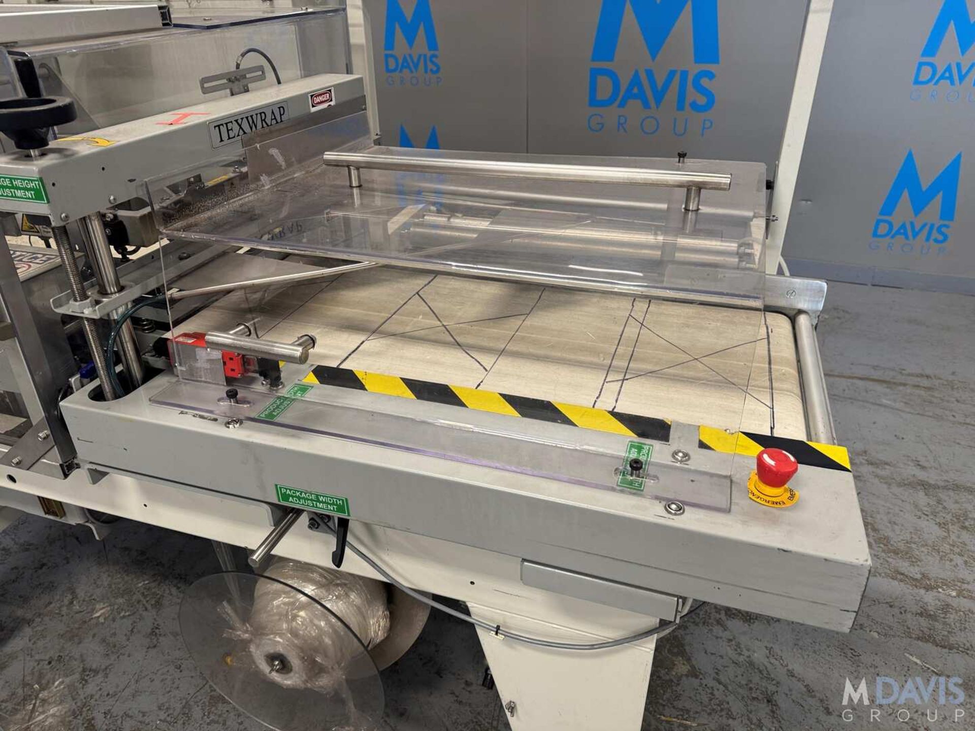 TEXWRAP L-BAR SEALER, MODEL 2219, S/N 02111, 1-PHASE, 60 HZ, 240/208 V, ALLEN BRADLEY MICROLOGIX CON - Image 7 of 10