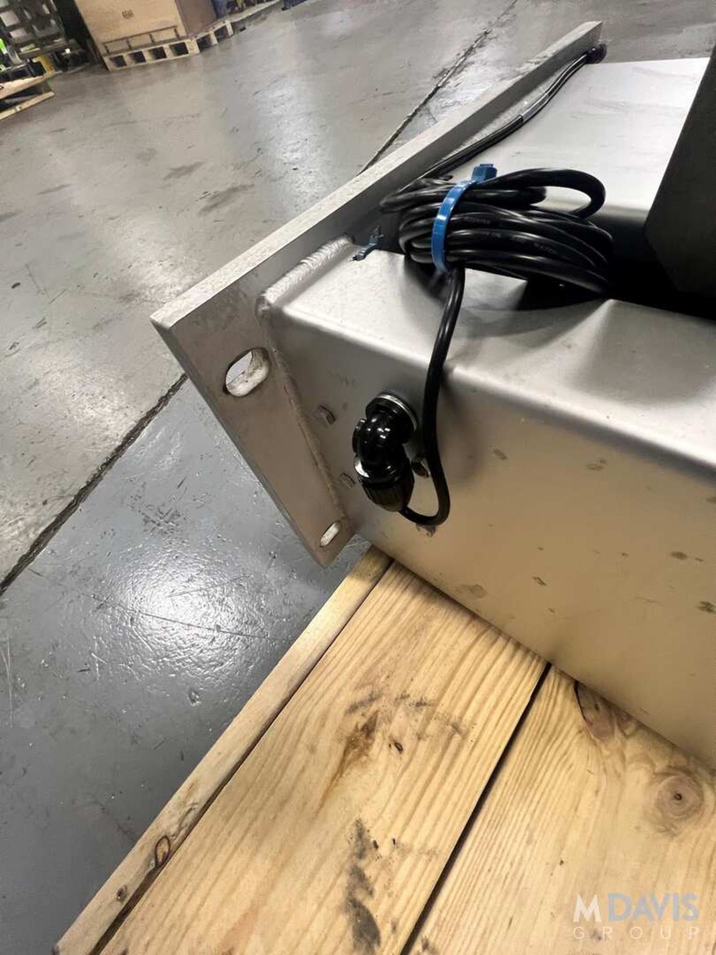 MEPACO S/S TOTE / BUGGY COLUMN LIFT / DUMP, MODEL CD1000, S/N 6594-6, 600 LB CAPACITY (INVENTORY # - Image 11 of 16