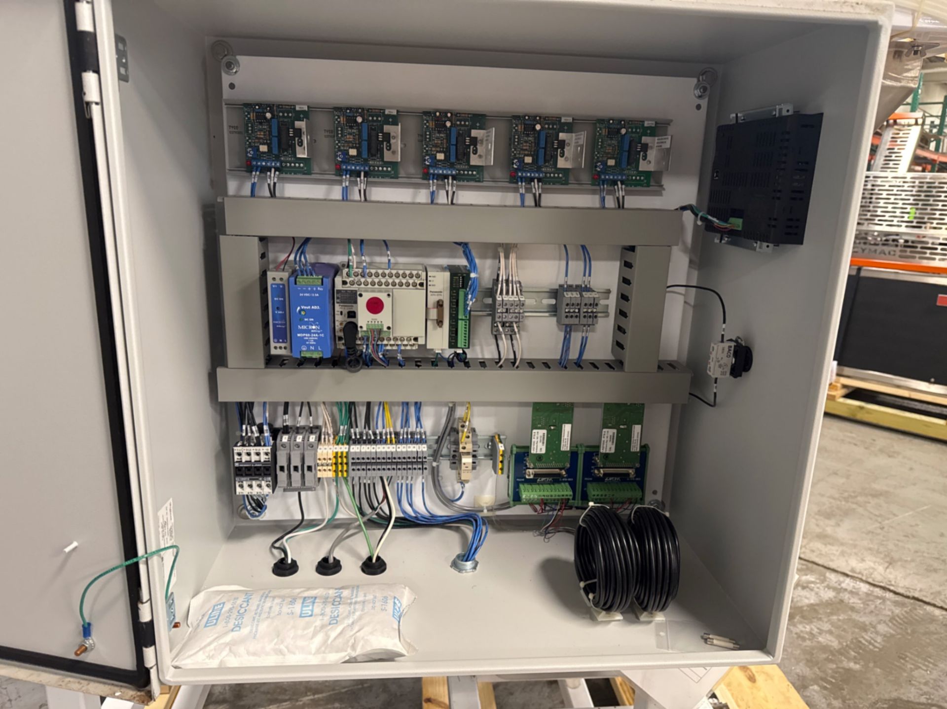 Weigh Right Scale System with Bagger - Image 10 of 11