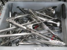 LOT including assorted utensils (qty 18)