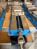 Kurt AngLock D-688 Mill Vise