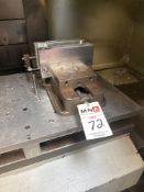 Kurt AngLock D-675 Mill Vise