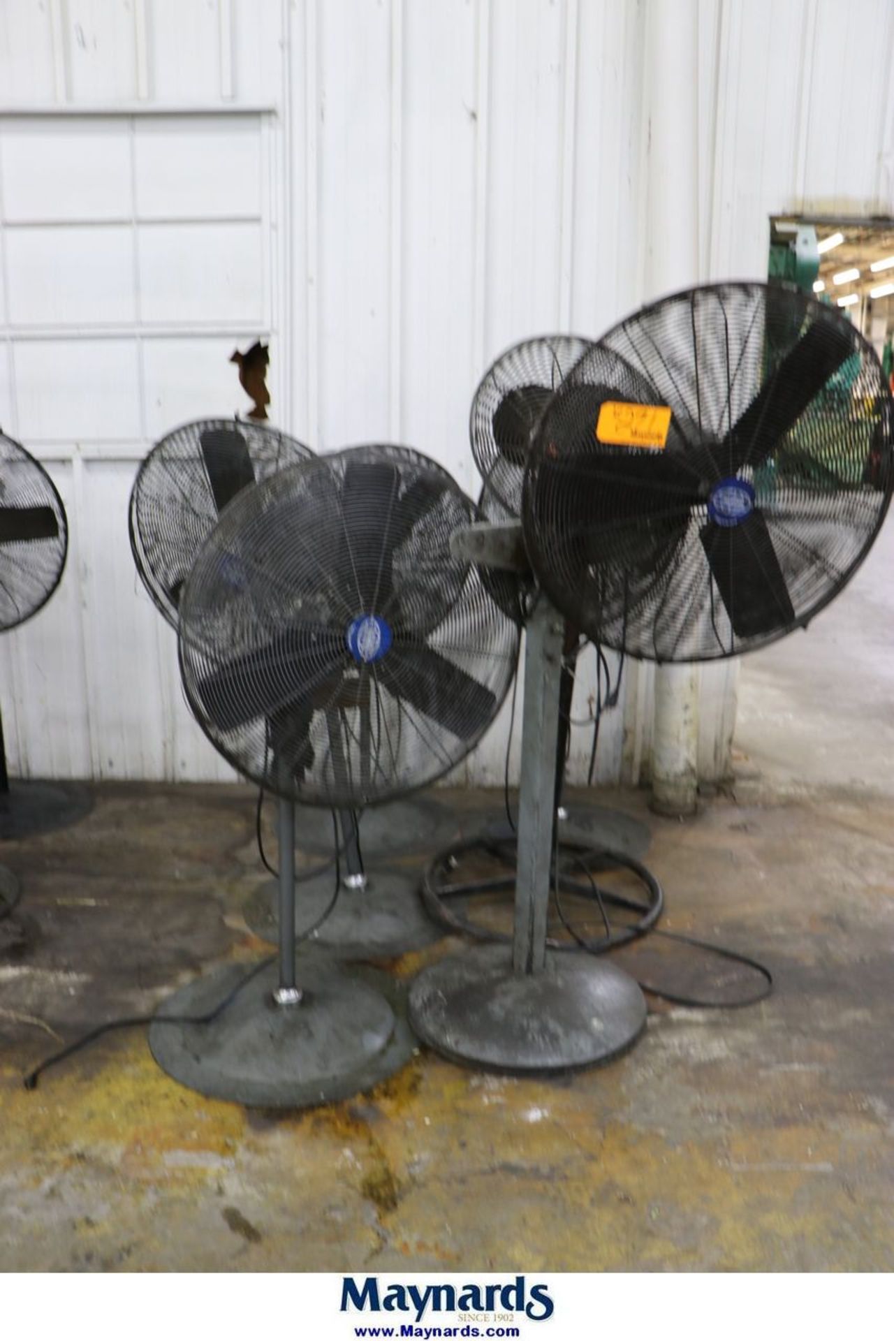 Lots Fans { Choice of lots: 269, 270, 271 } Lot of (6) Pedestal Shop Fans 120V