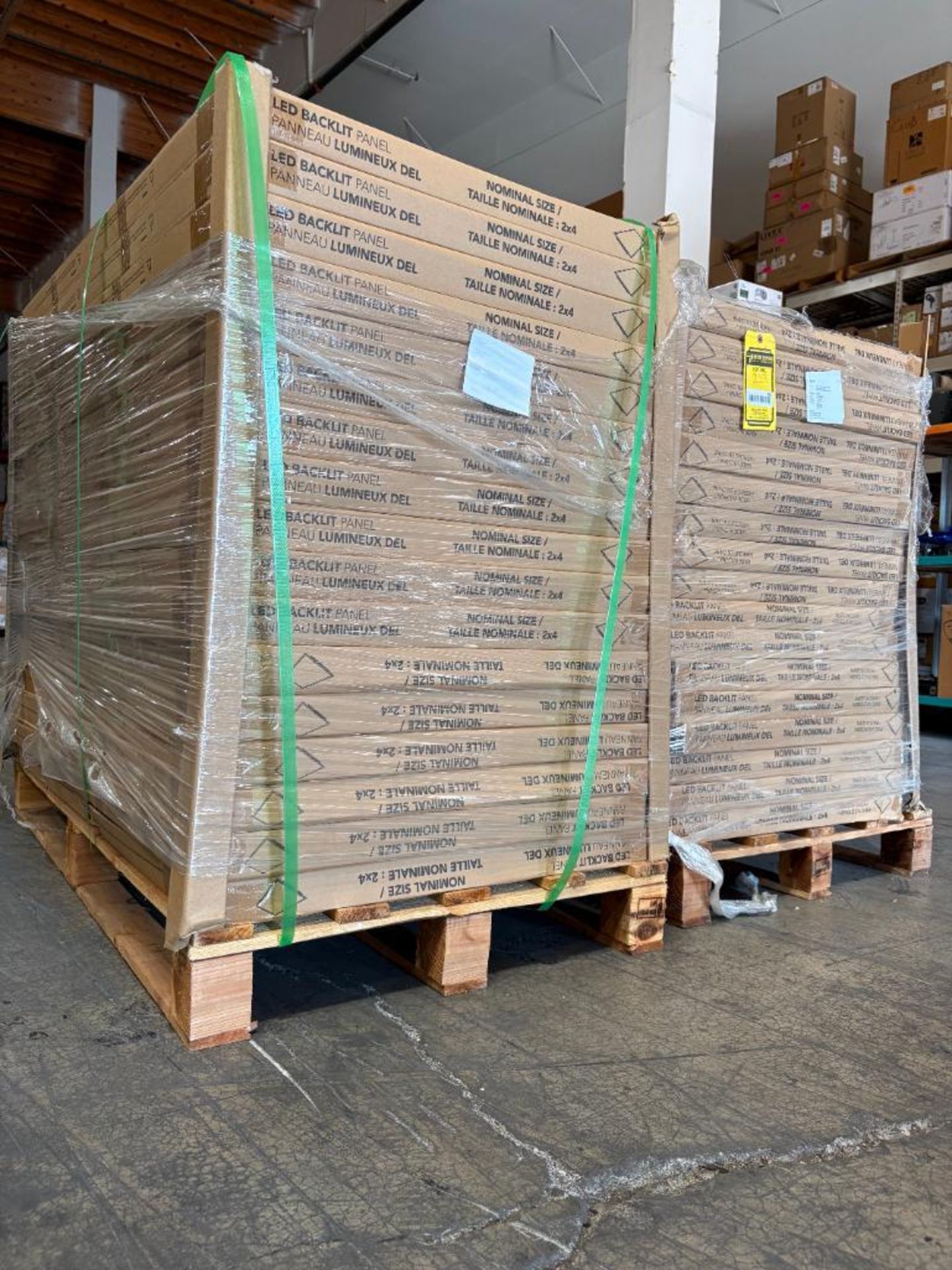 Google Led Pallets { Choice of lots: 251, 252, 253, 254, 255 } (2) Pallets of 2'x4' LED ...