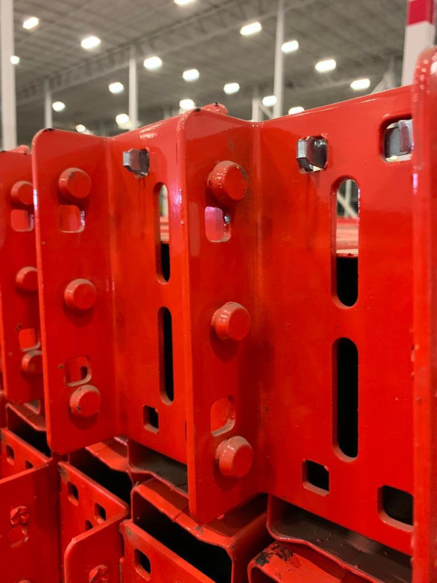 Kingway Rack { Choice of lots: 497 (P) } (140x) 108
