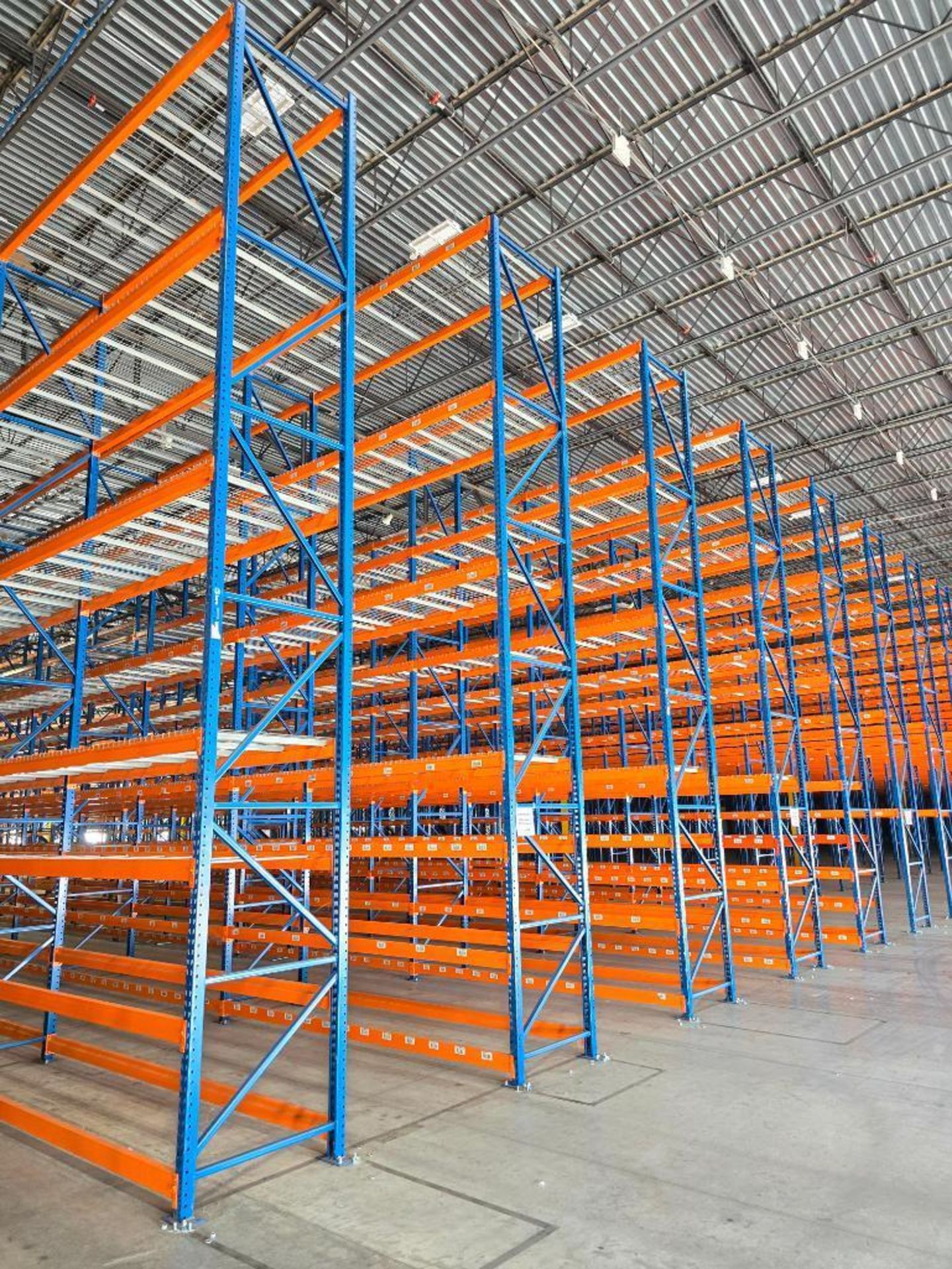 Hannibal Racking Catalog { Choice of lots: 75 (P) } (28x) Hannibal HS-14 Teardrop Pallet Rack ...