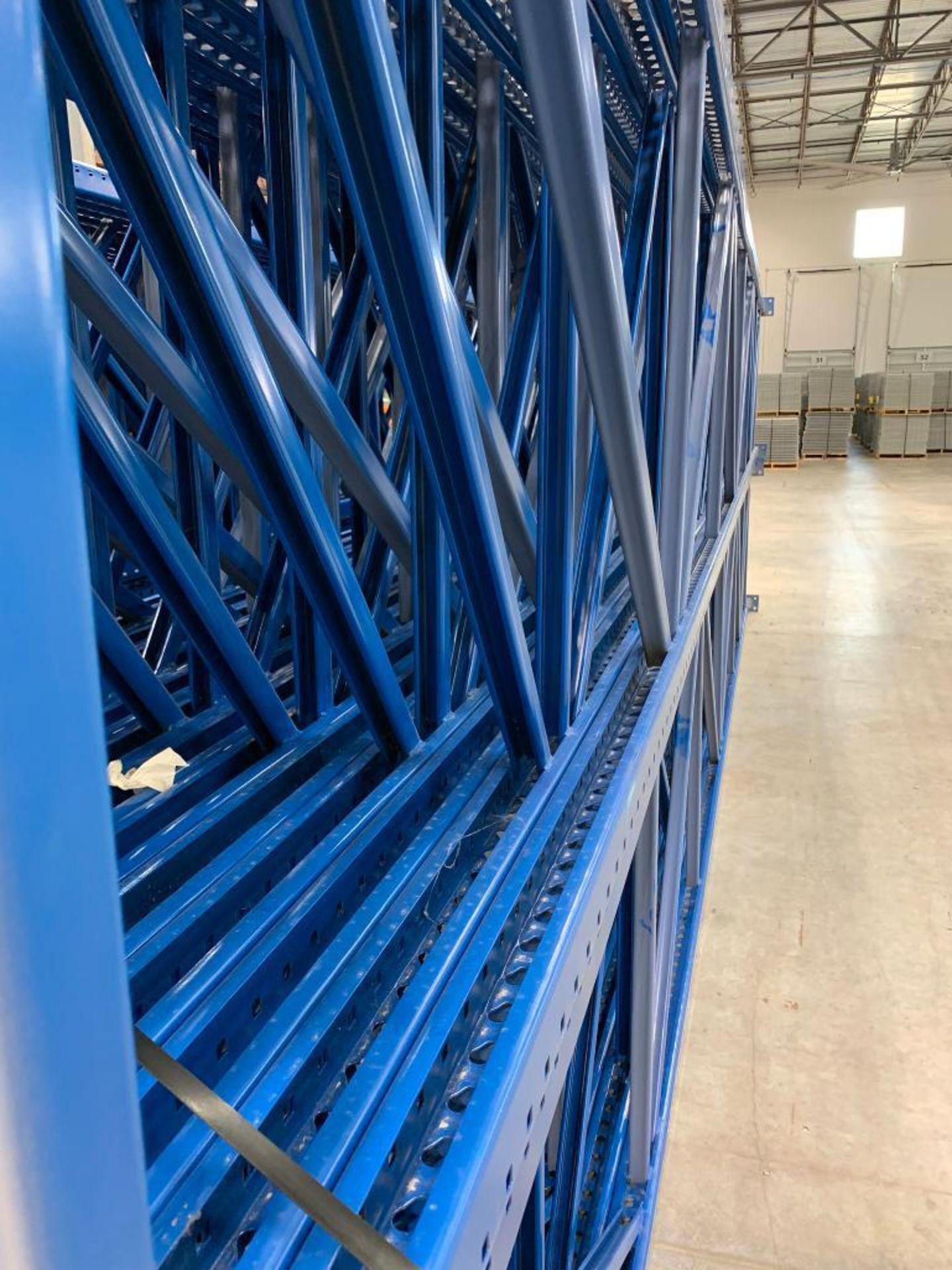 Hannibal Racking Catalog { Choice of lots: 75 (P) } (28x) Hannibal HS-14 Teardrop Pallet Rack ...