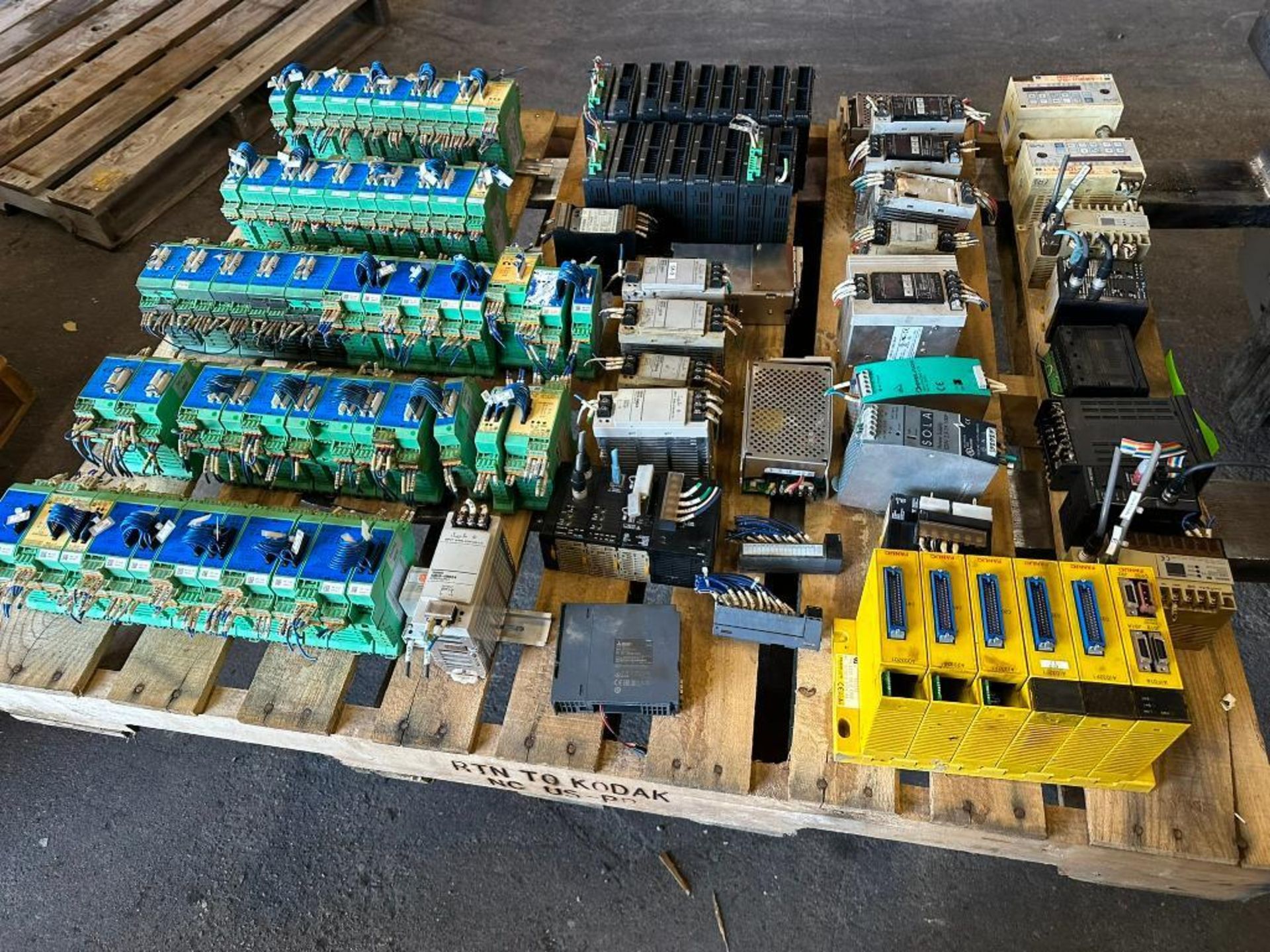 (F) Pallet of JSK Dual Power Devices Racks, Power Supplies, Fanuc Rack ...