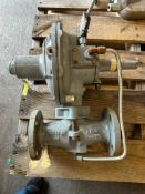 (JPS) Fisher 299H Steel Regulator, Ports 1-1/2x2