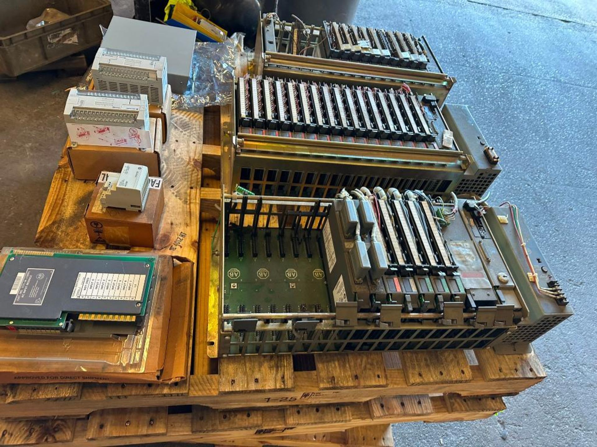 (FJ) Pallet of Allen-Bradley 1771 Slot Racks, Data Highway Interface ...