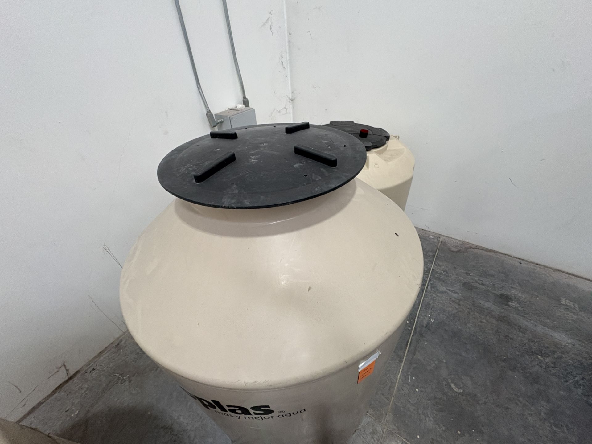 lot-of-water-tanks-containing-3-rotoplas-brand-water-tanks-1-500
